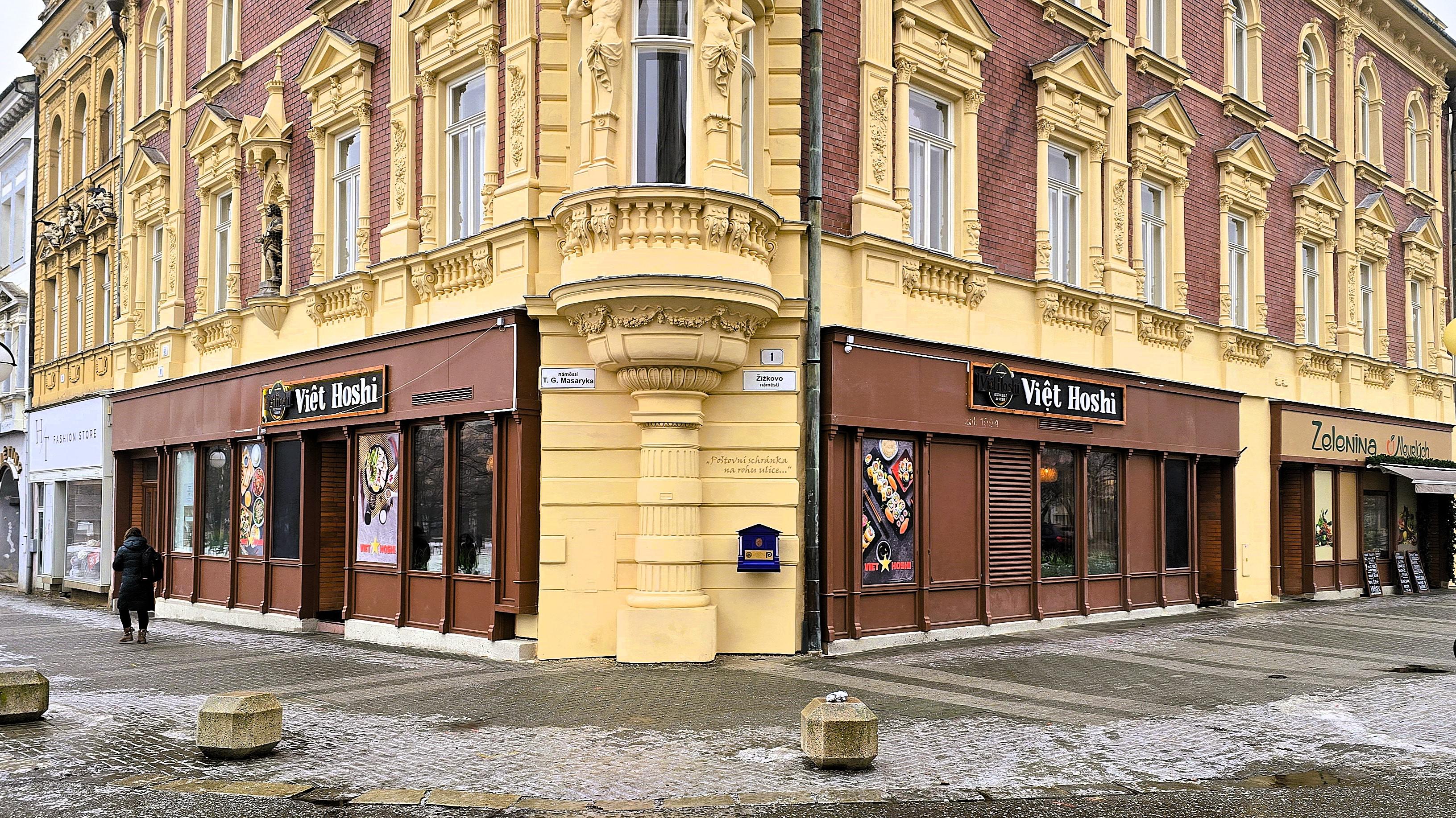 VietHoshi Asian Restaurant - Sushi Bar foto 2