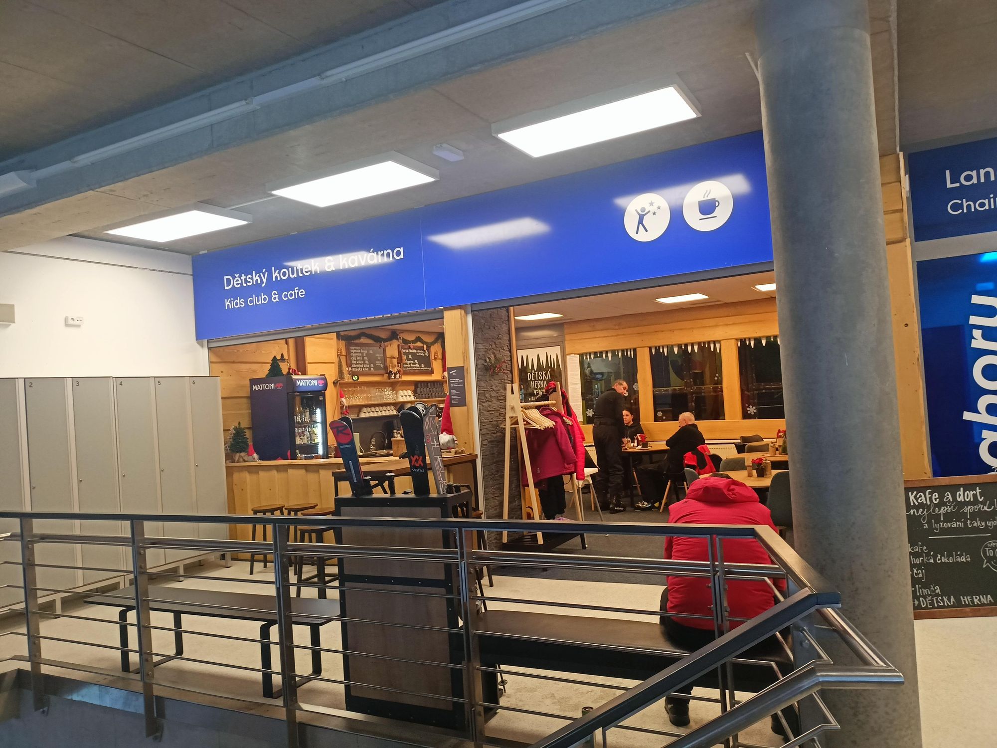 Dětský koutek & kavárna foto 2