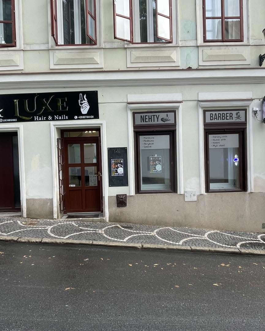 Luxe Hair & Nails foto 1
