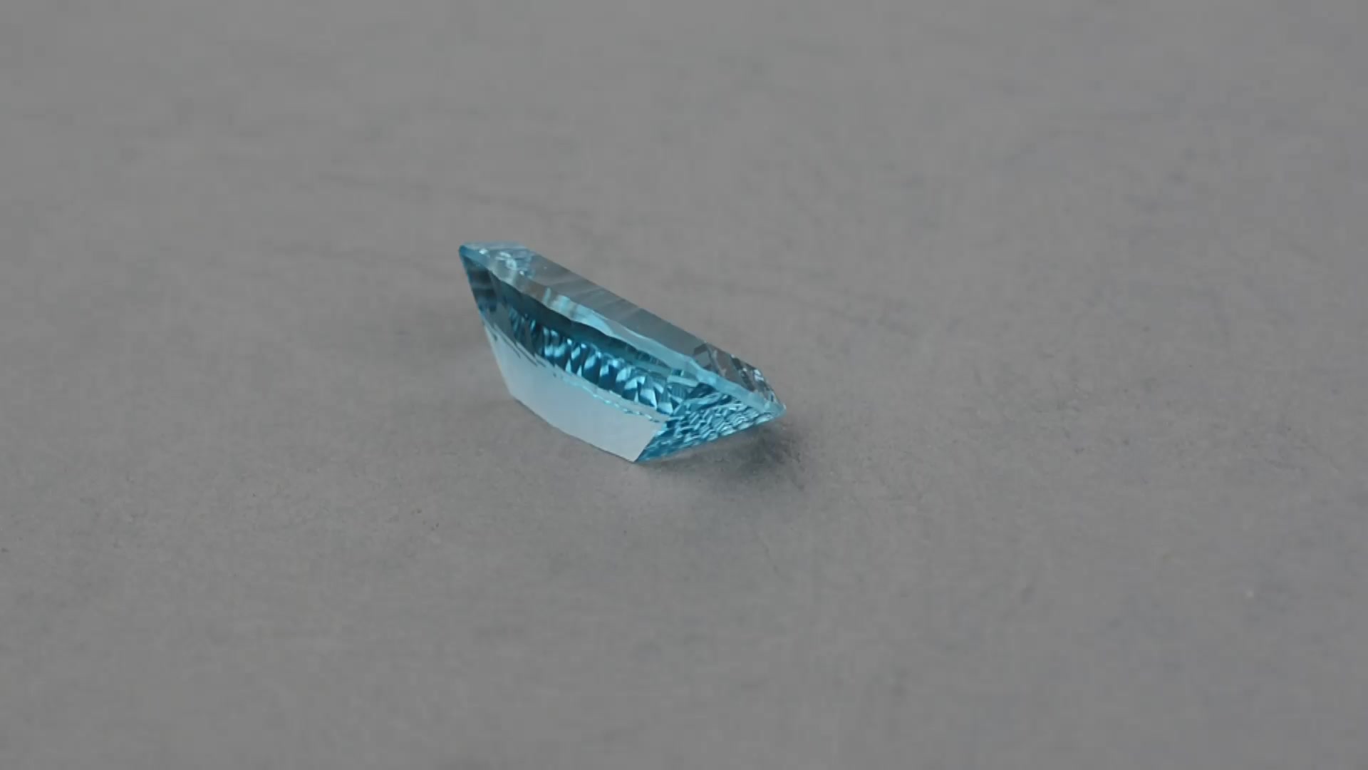 GEMSPACT.COM foto 2 (náhled videa)