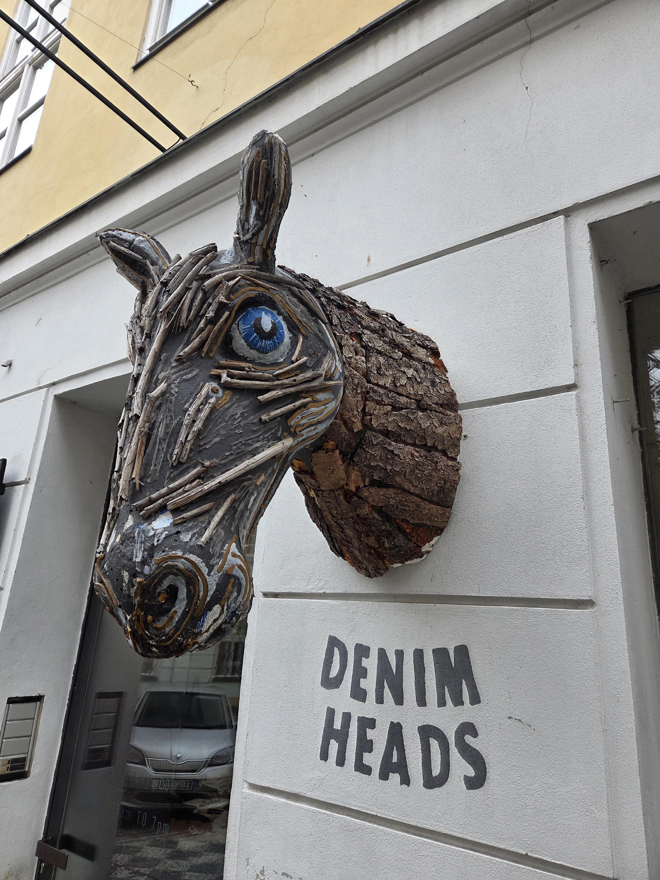 Denim Heads foto 1