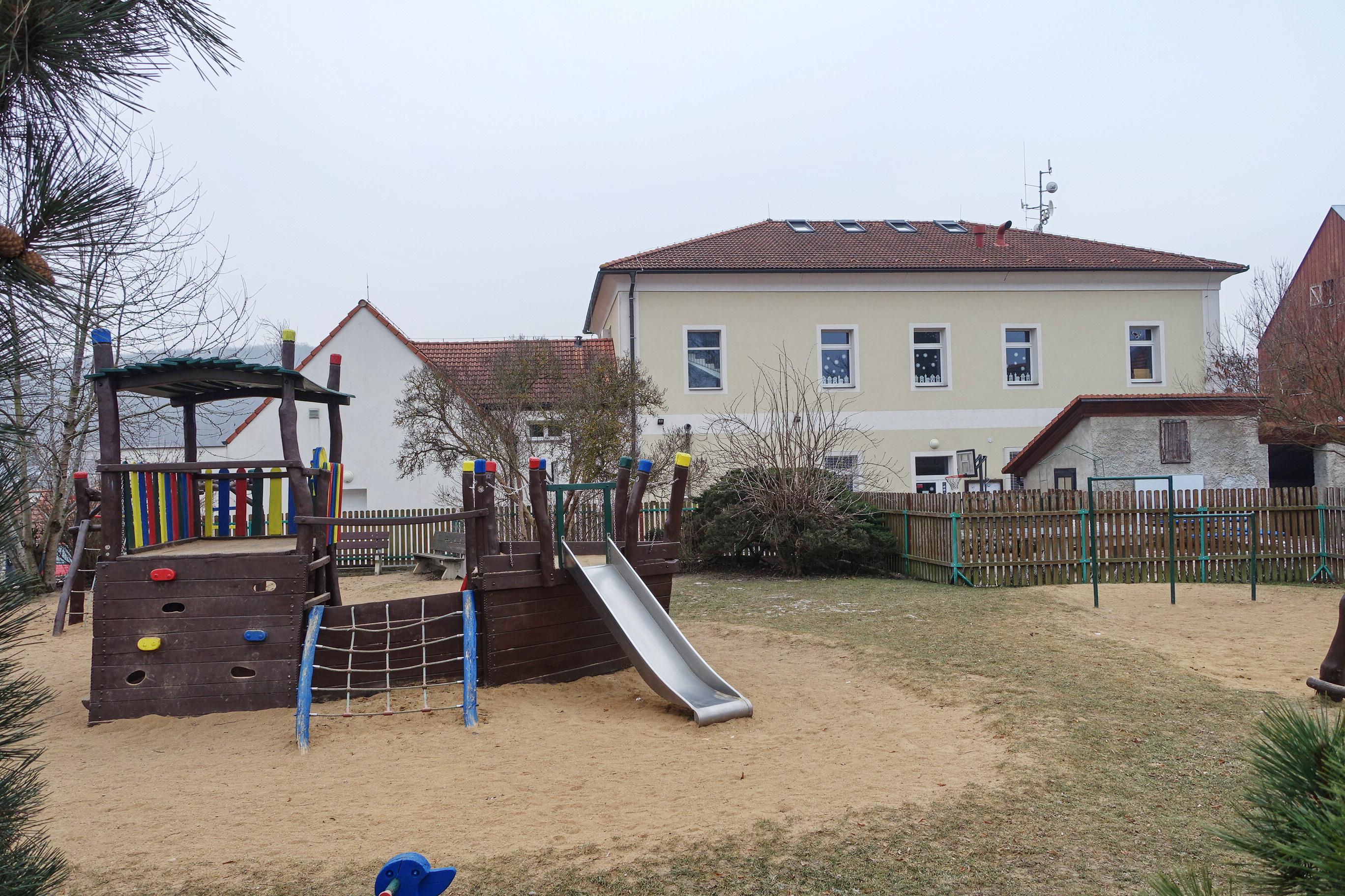 MŠ Tetín foto 2