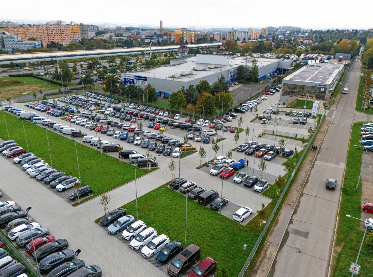 Emil Frey - Ojeté vozy - Černý Most foto 3