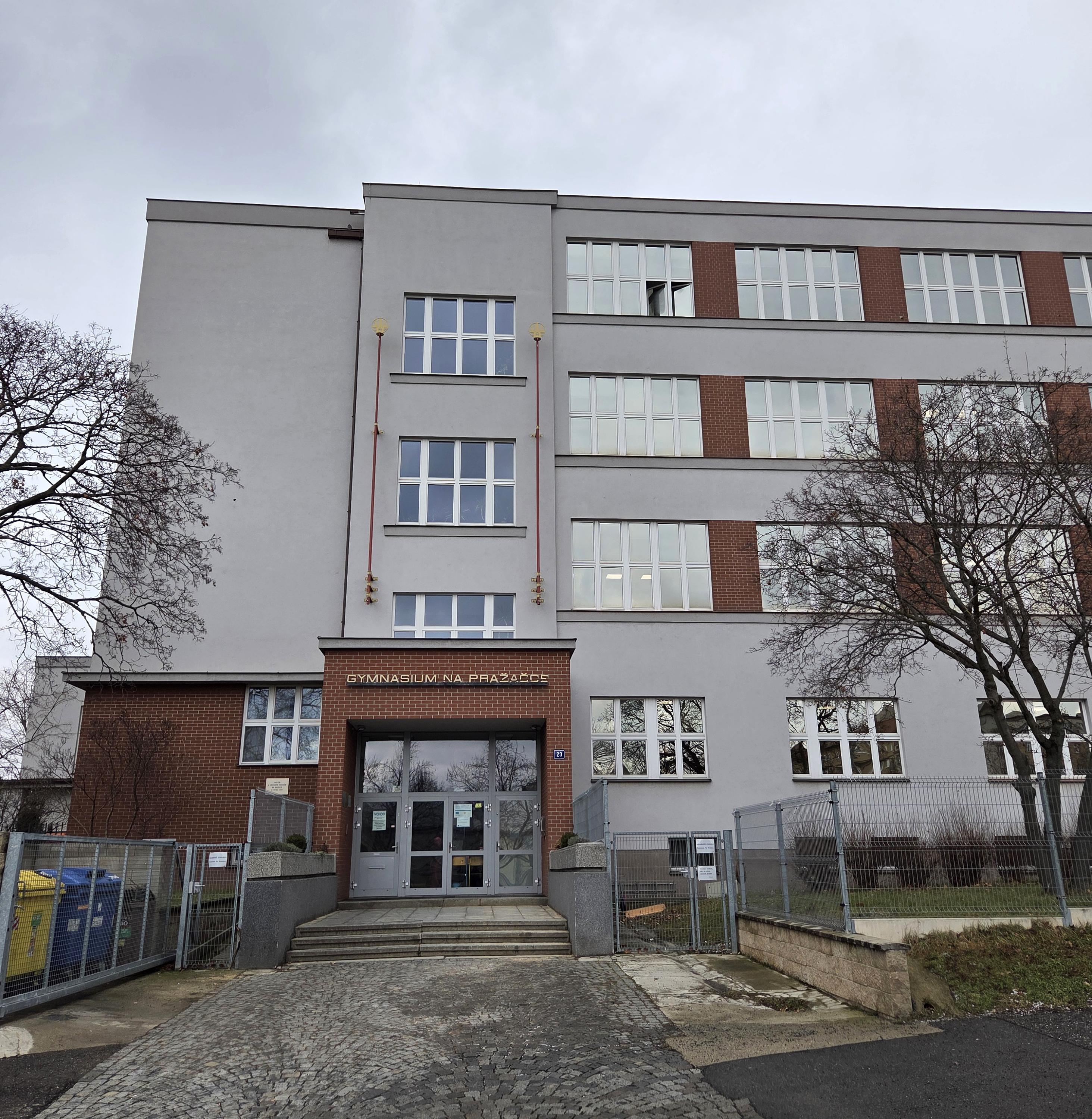 Gymnázium Na Pražačce foto 6
