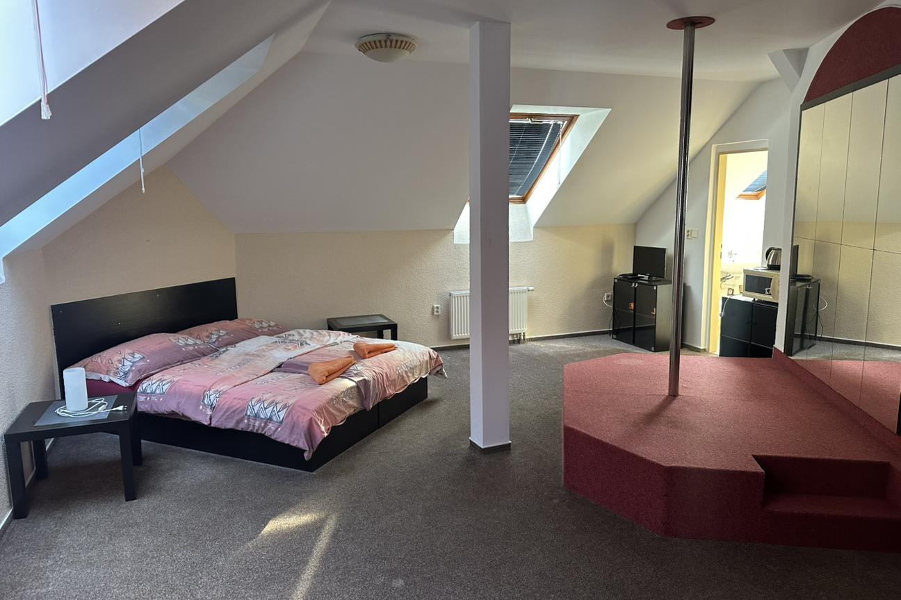 Milenecký azyl Love Room