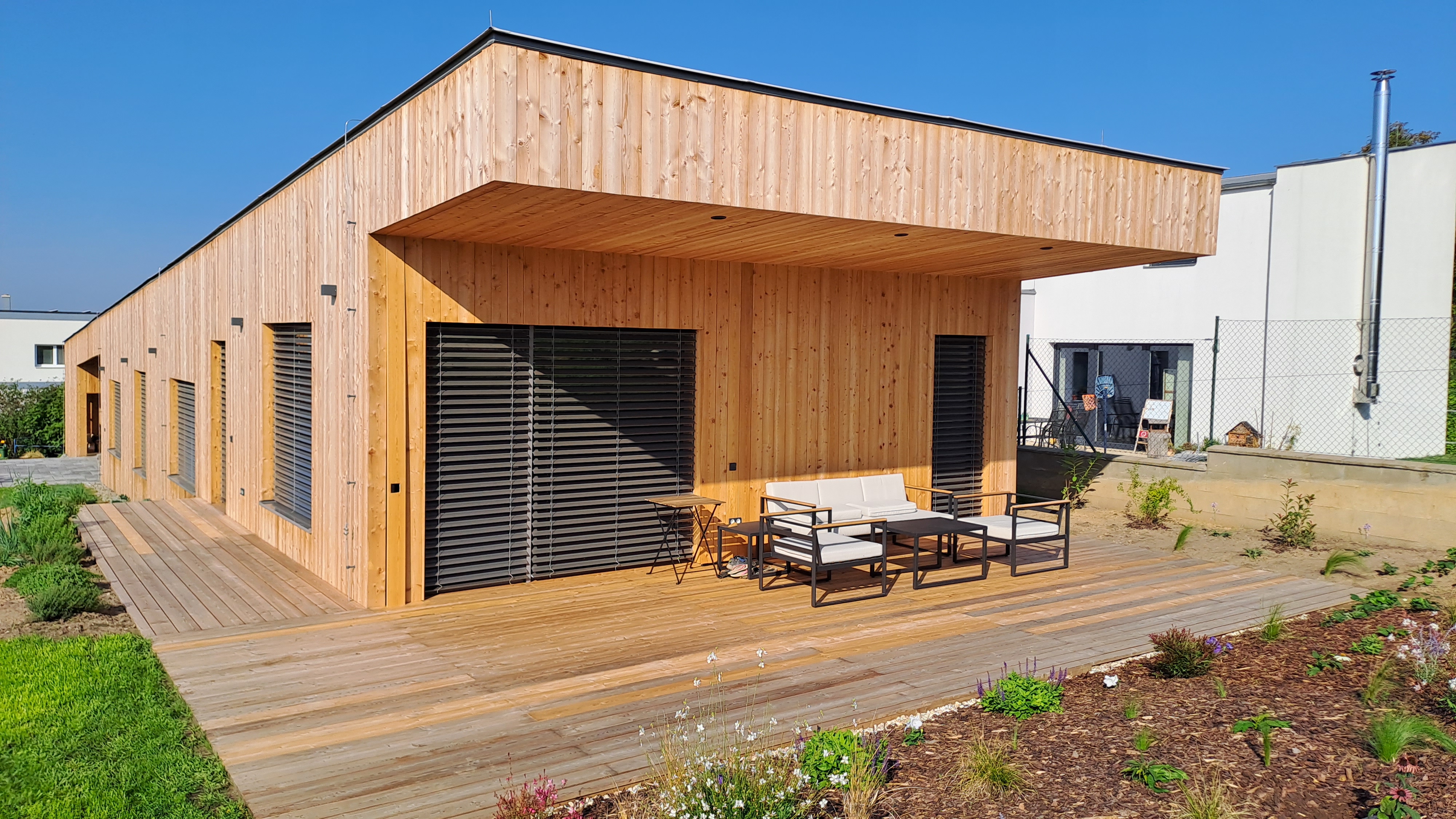 Úsporné bydlení s.r.o. - výrobní hala foto 3