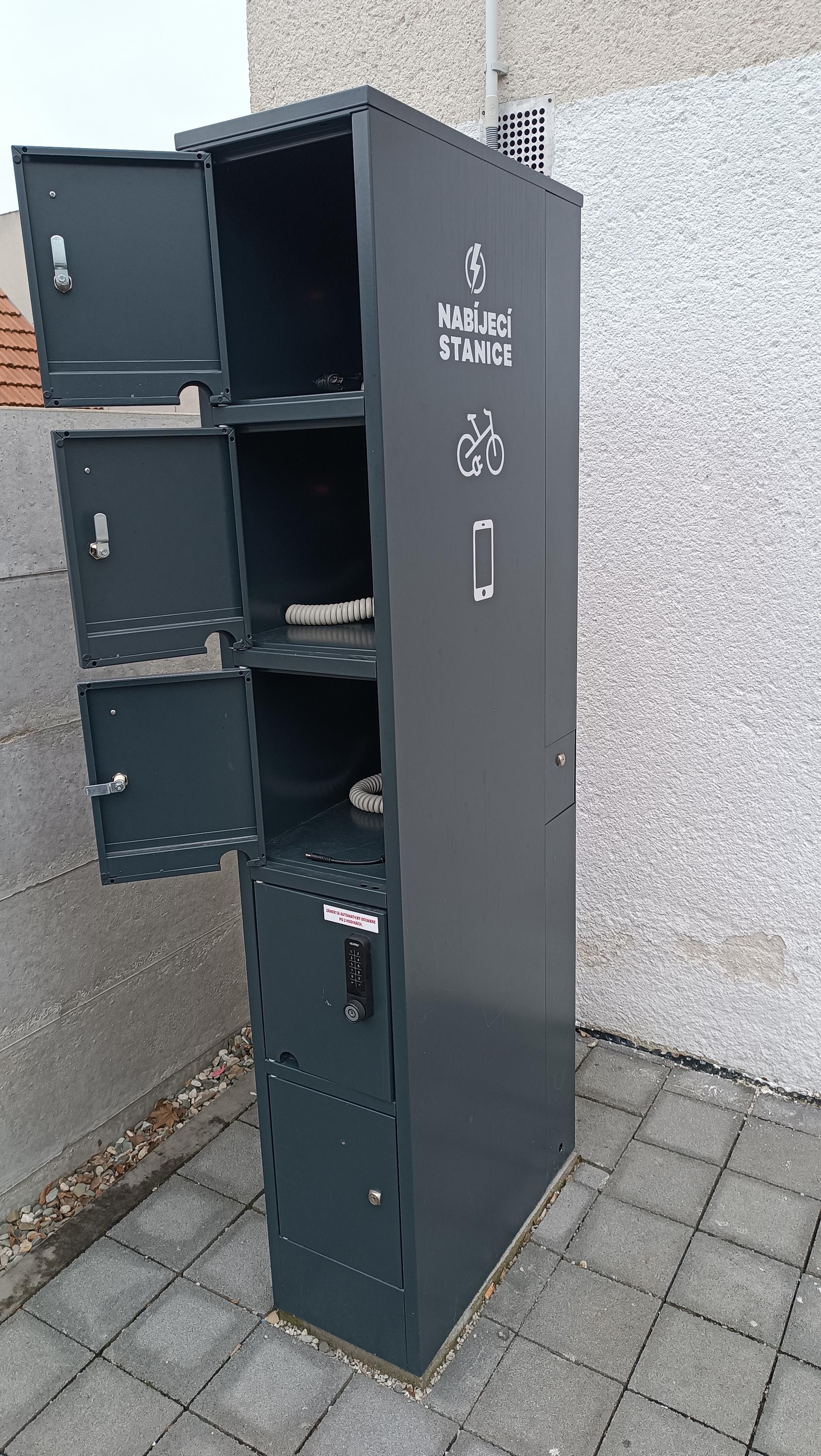 Nabíjecí stanice pro elektrokola Bojkovice foto 6