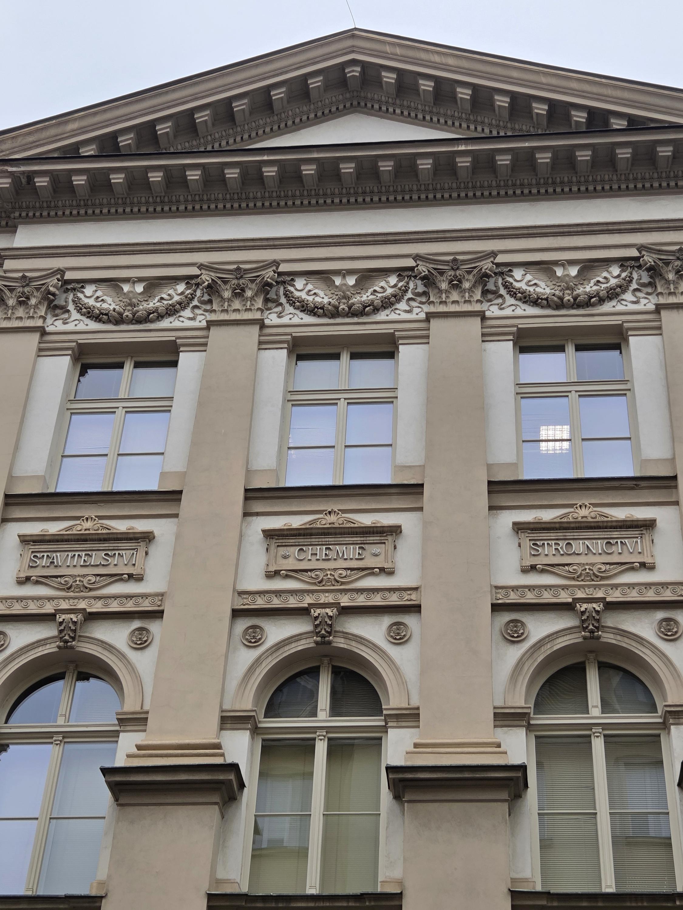 SPSŠ Betlémská - Střední průmyslová škola strojnická Praha foto 4