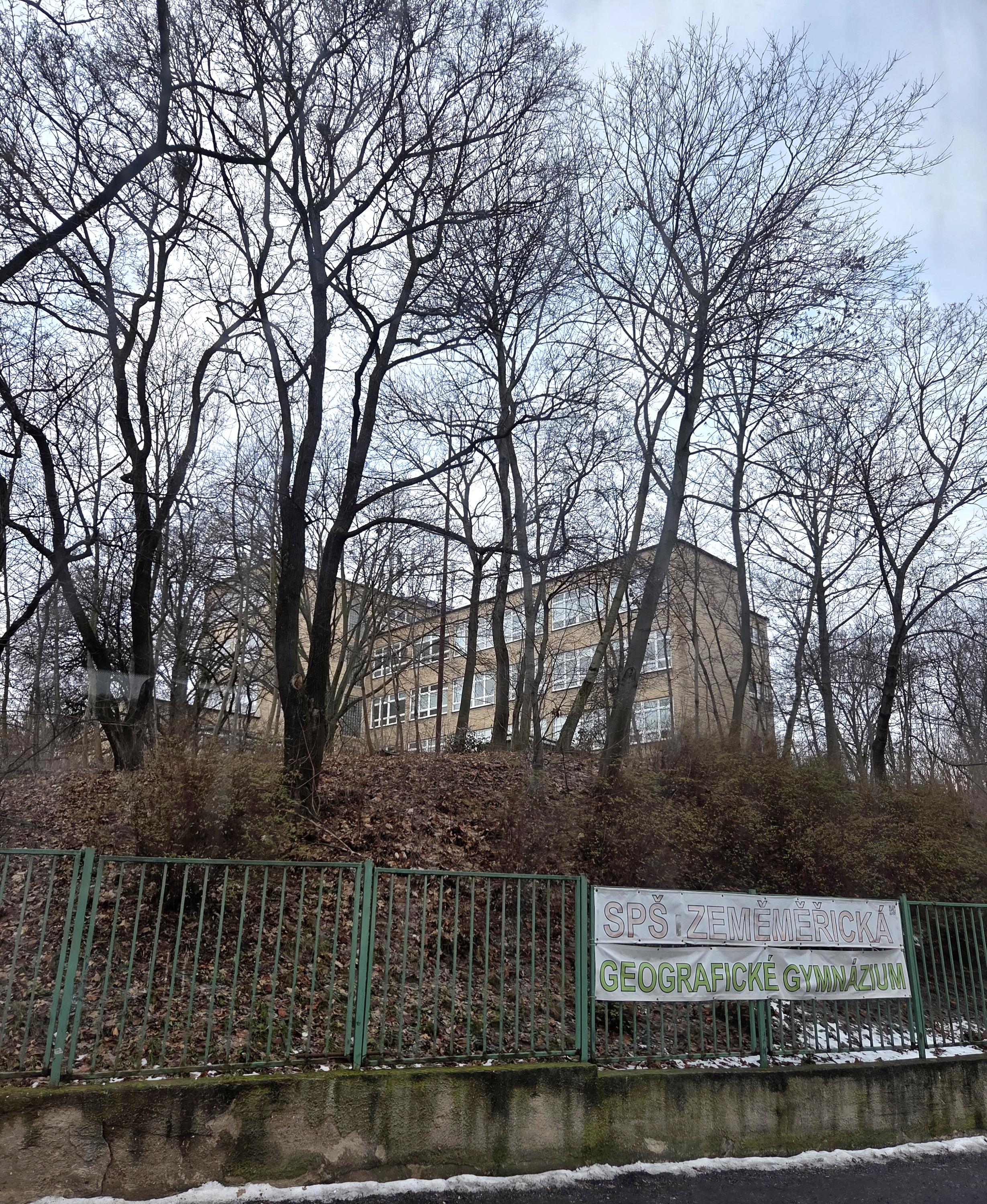 SPŠ zeměměřická a Geografické gymnázium Praha foto 4