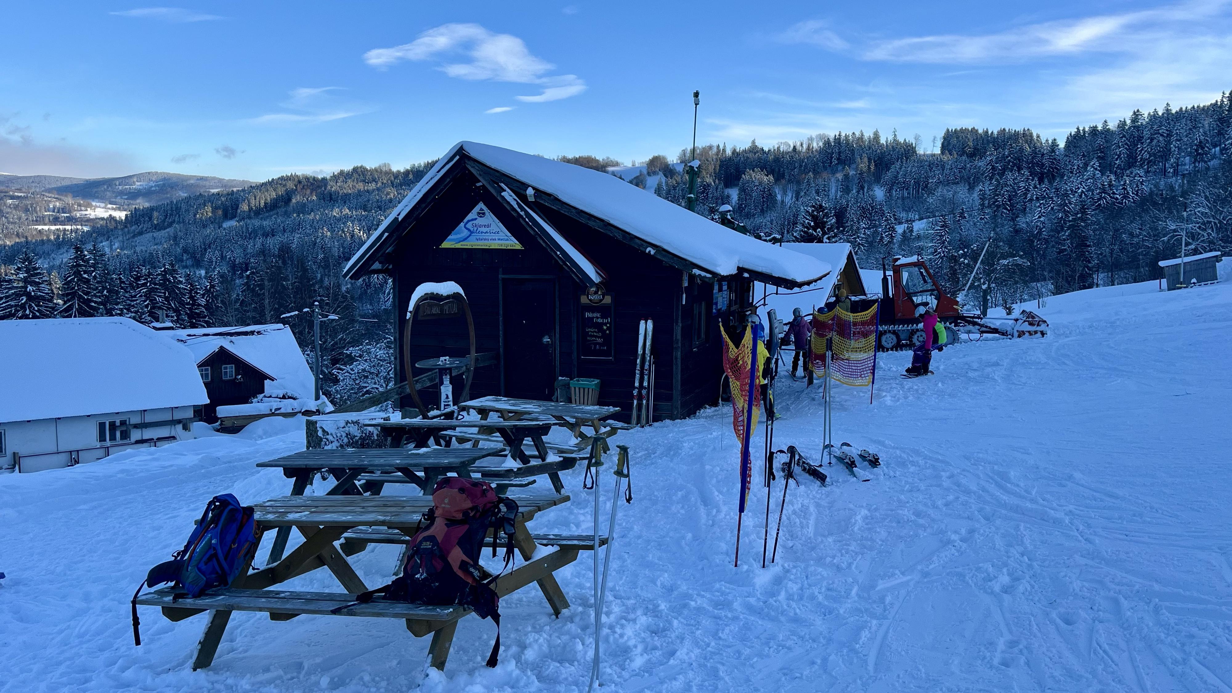 Občerstvení u lyžařského vleku u č.p. 4 foto 4