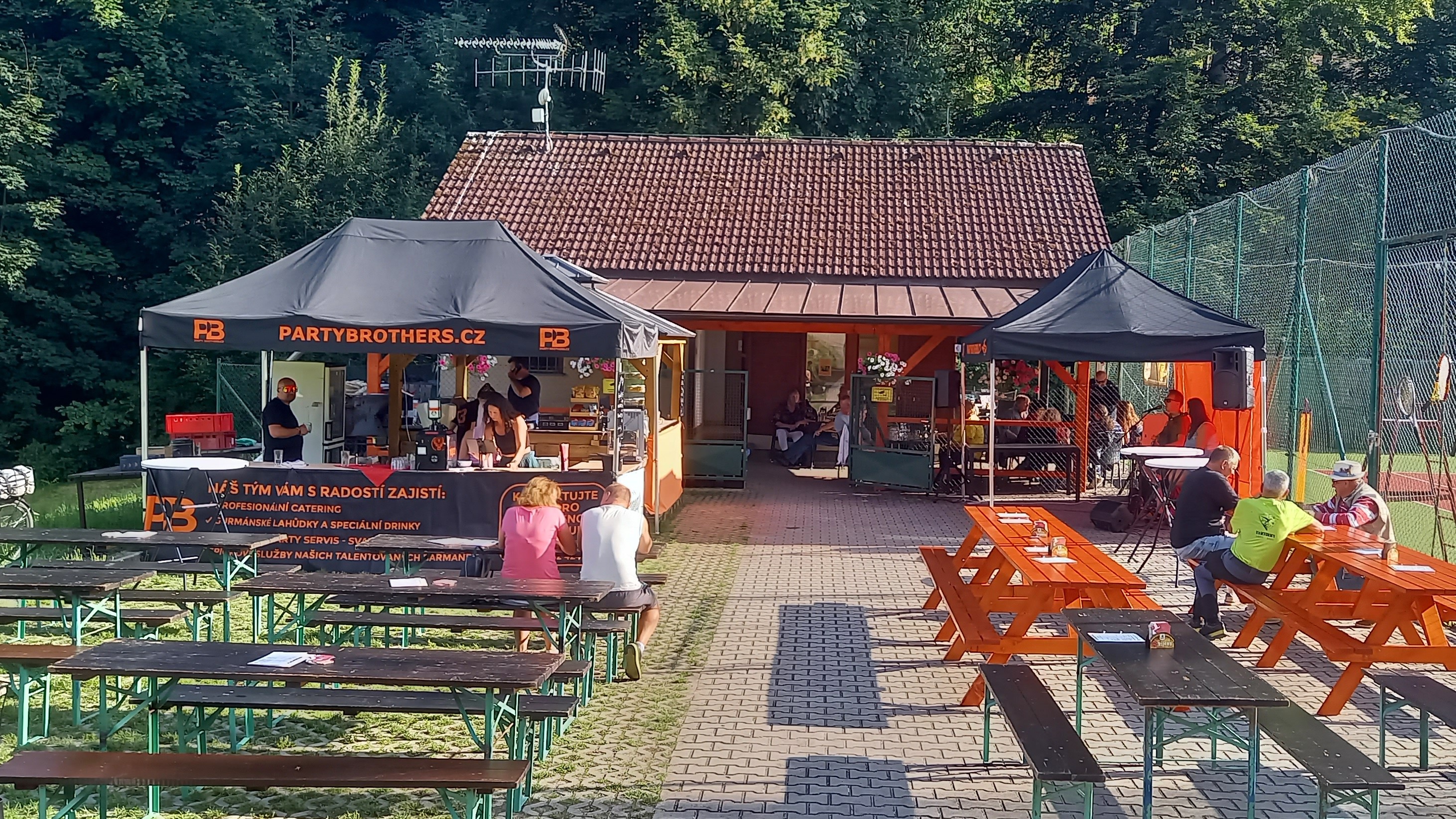 Občerstvení Tenis Hrubá Skála foto 2