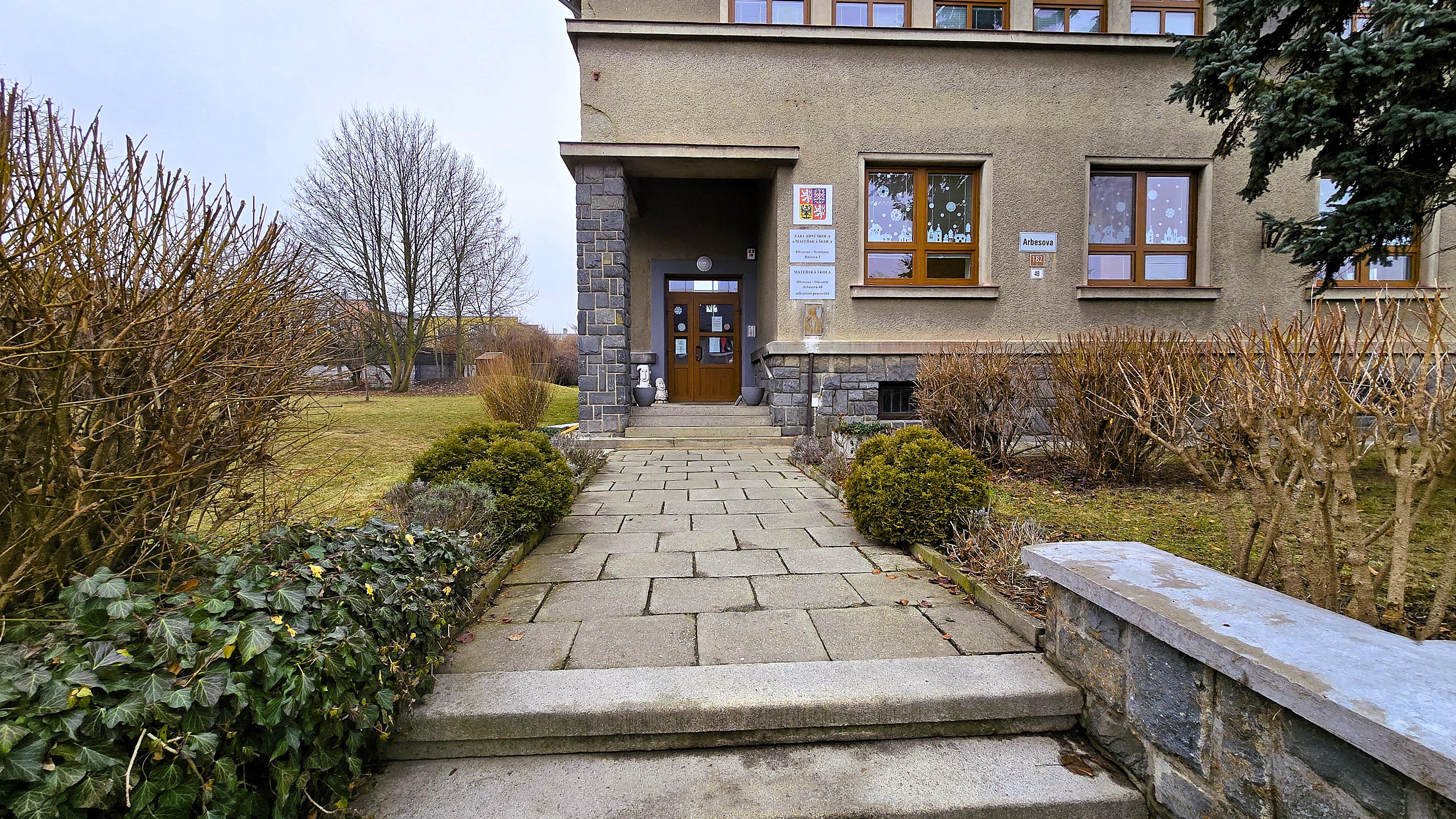 ZŠ a MŠ Olomouc, Arbesova foto 5
