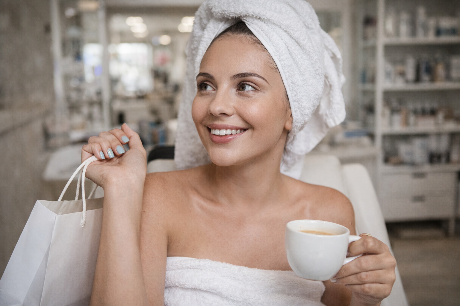 Monamicare health & beauty salon