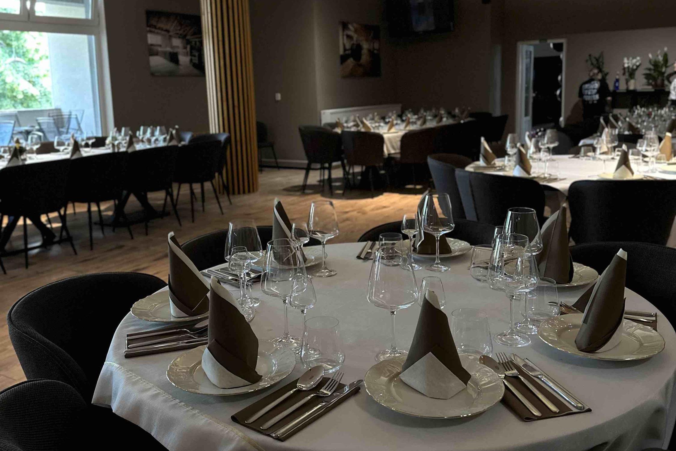 Restaurace & Bowling Svíčka Restore