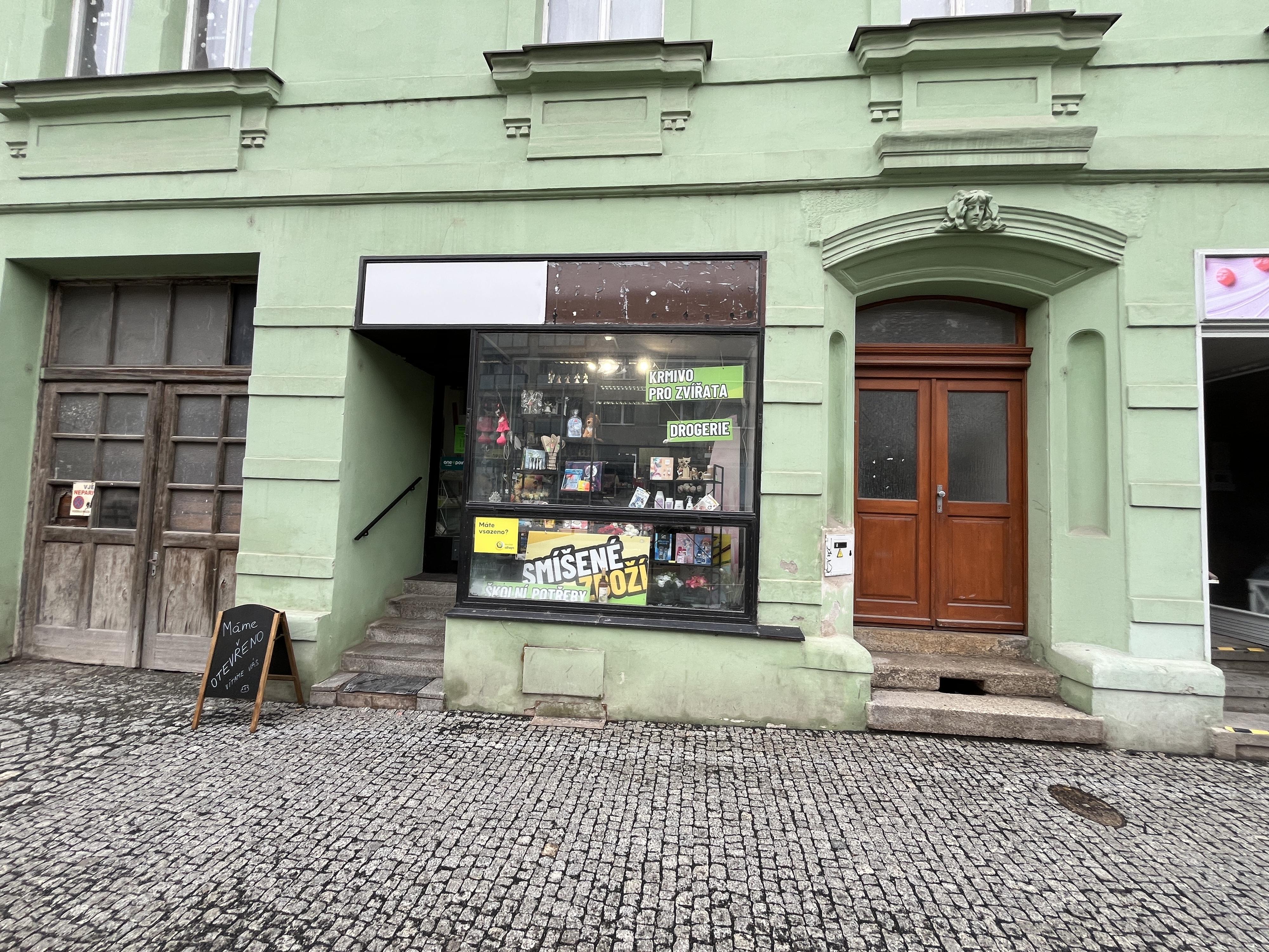 Smíšené zboží Mária Mikerová