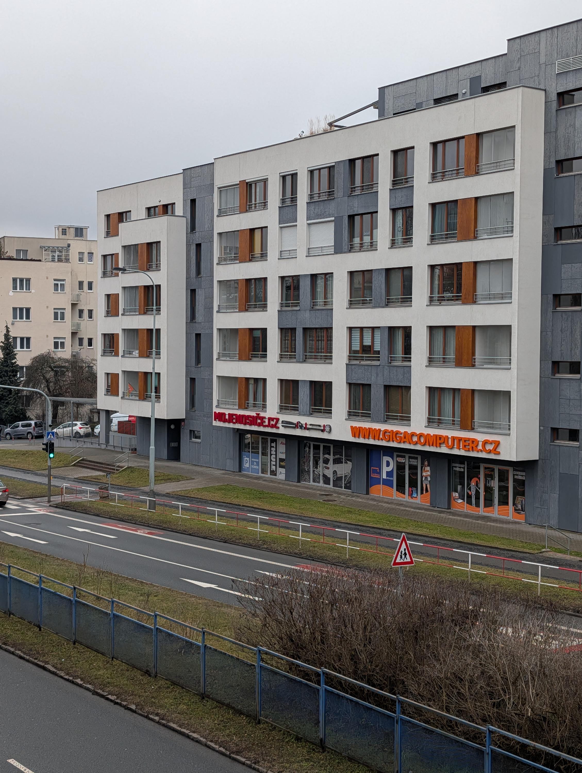 Mojenosice.cz AUTOBOXY, STŘEŠNÍ NOSIČE foto 3