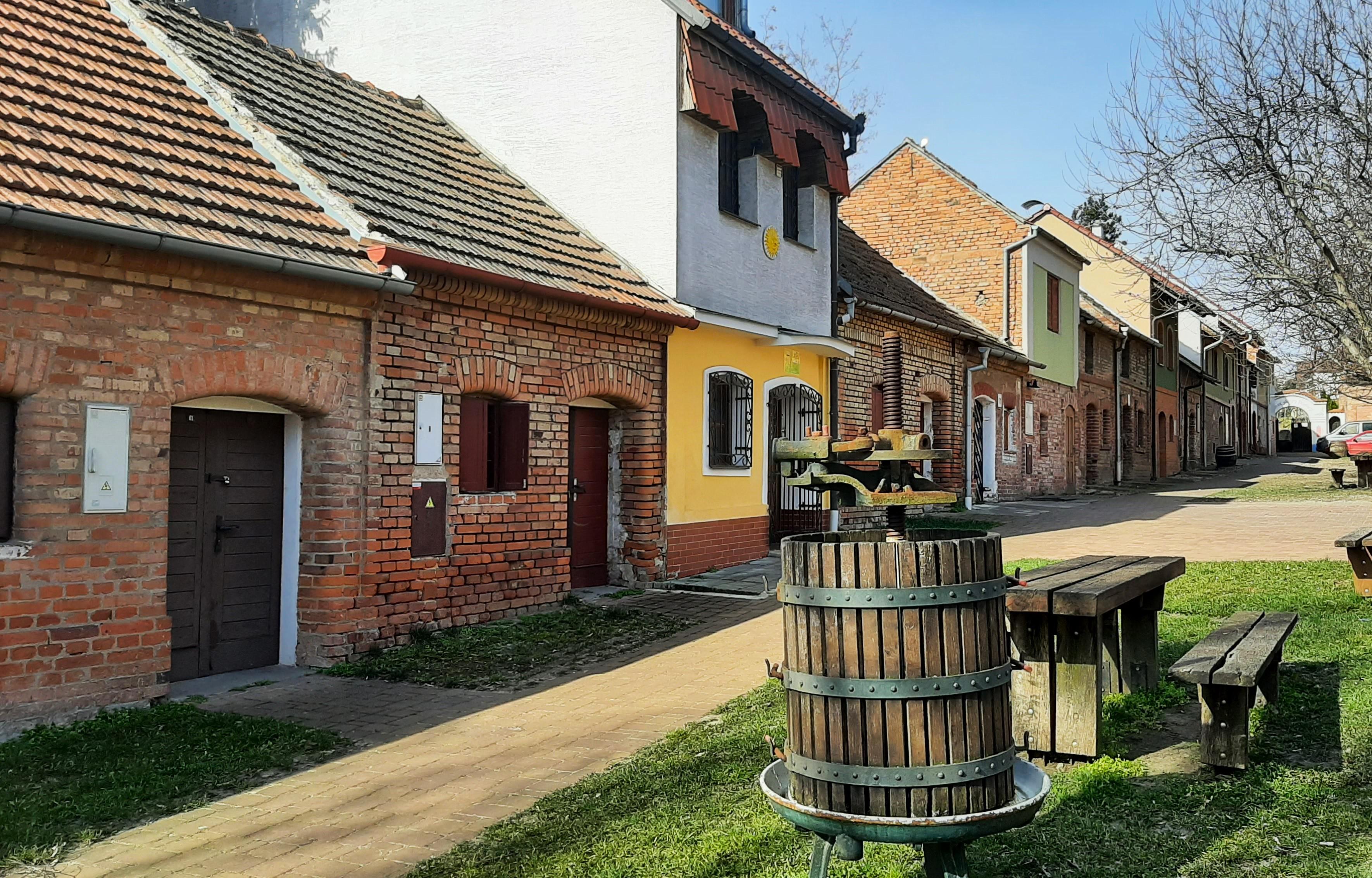 Sluneční pyramida foto 3