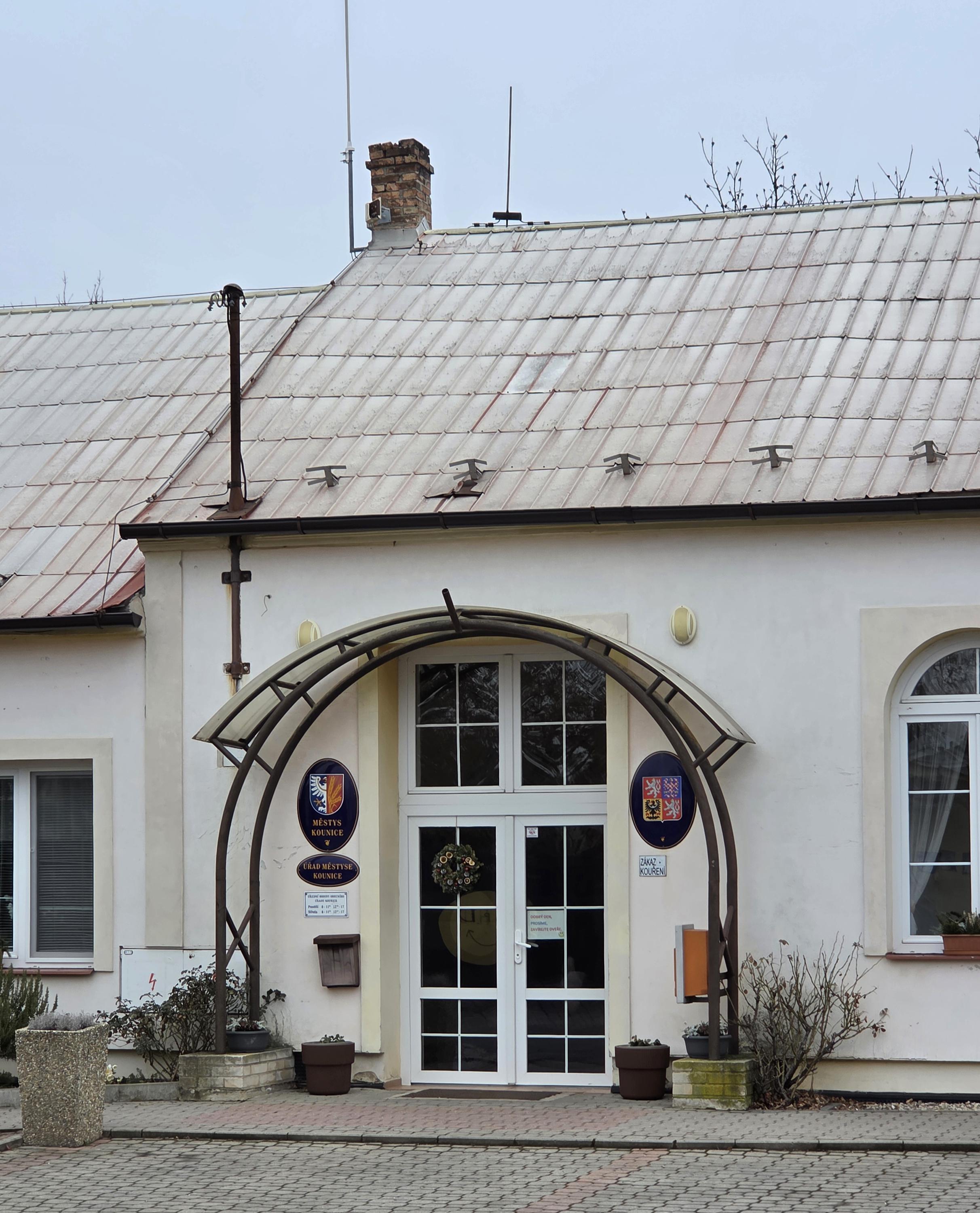 Kounice - úřad městyse foto 5