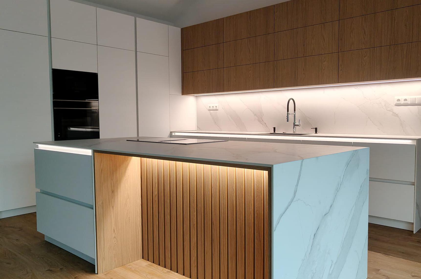 Jan Kvašňovský -  Kuchyně a nábytek na míru