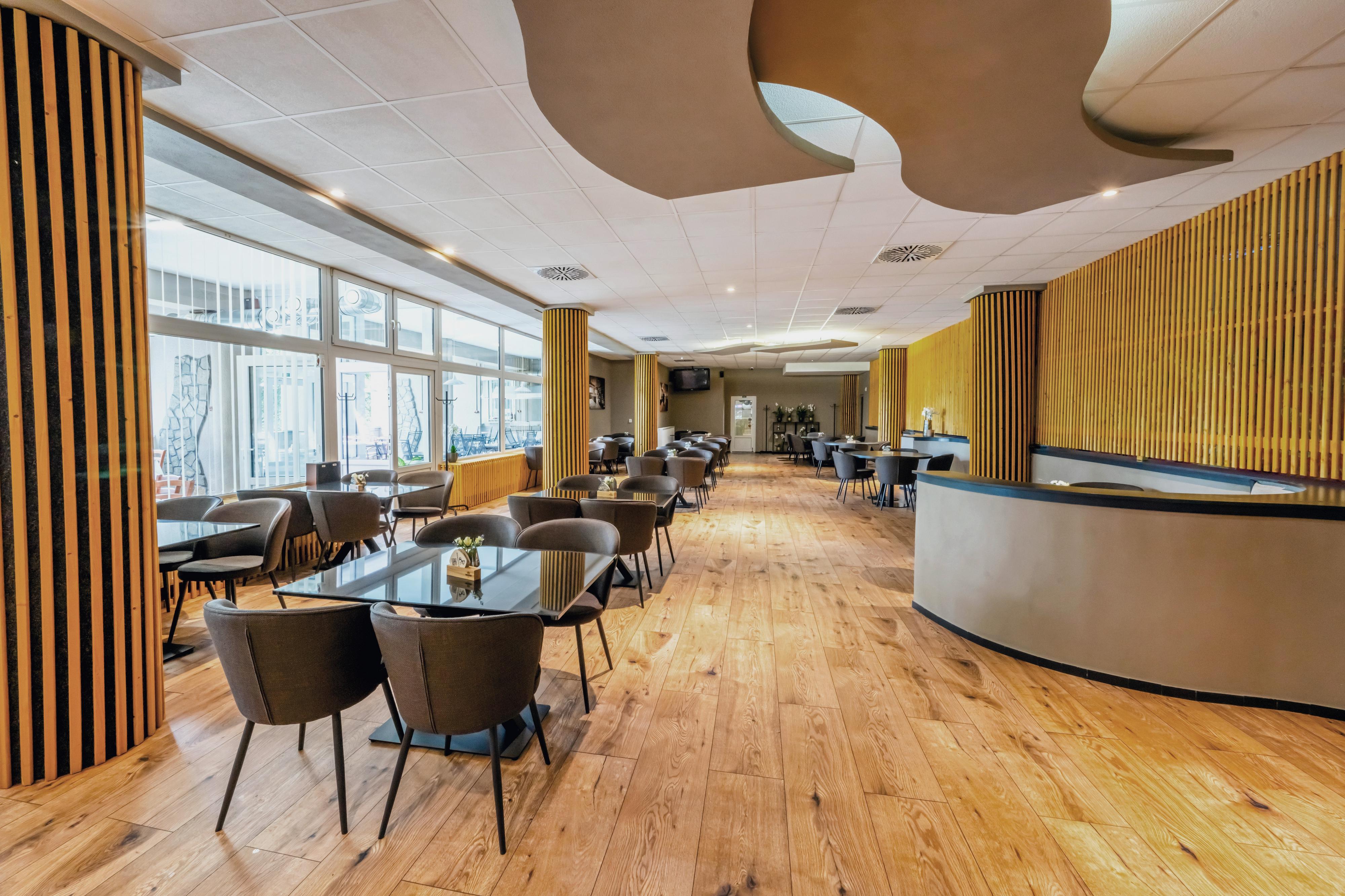 Restaurace & Bowling Svíčka Restore foto 3