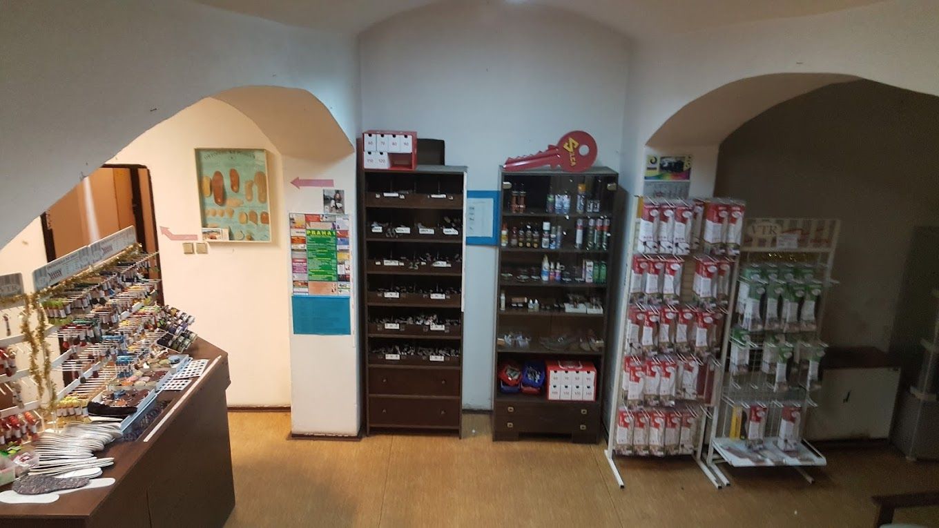 Opravna obuvi a brašnářství foto 4