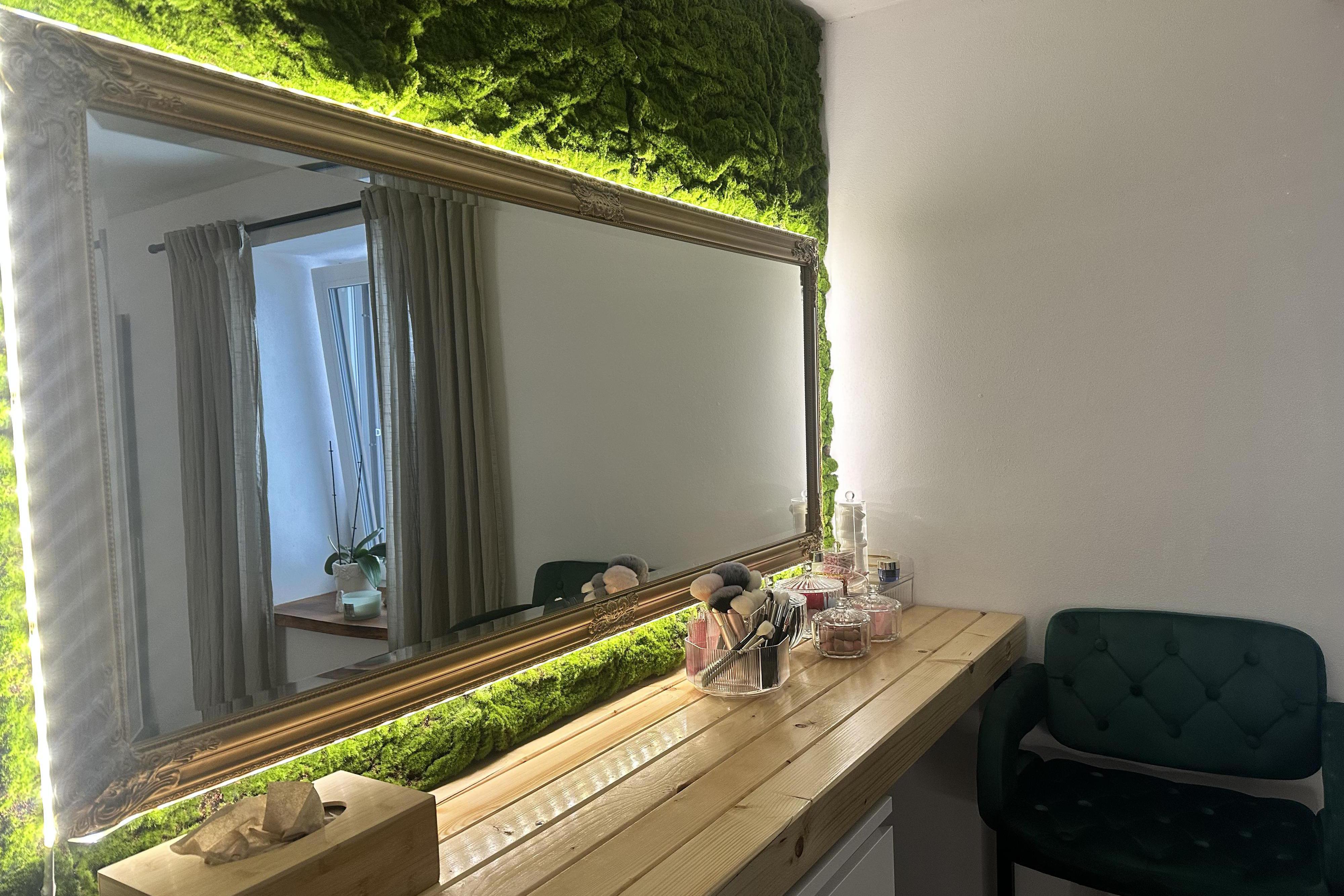 Vizážistka Klára Řehořová