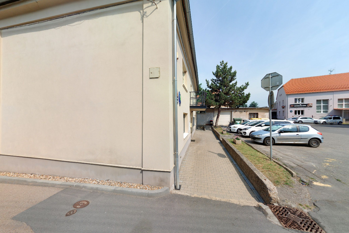 Dobrovíz - obecní úřad foto 3