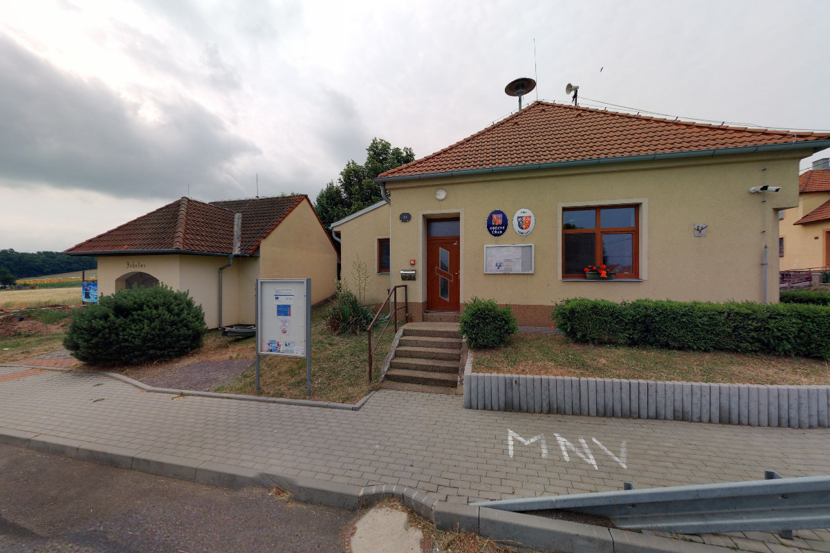 Dobelice - obecní úřad foto 2