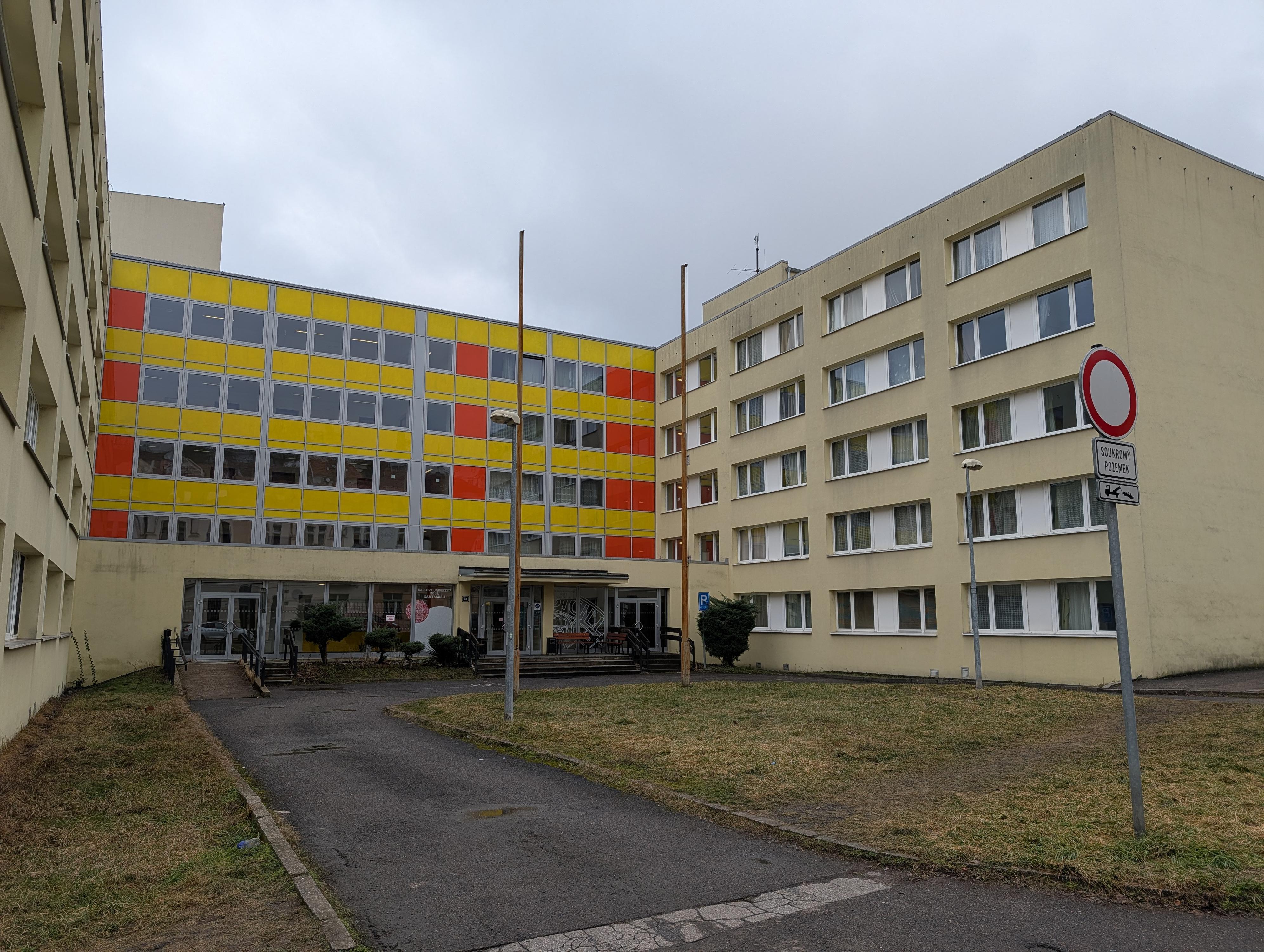 Kolej Kajetánka blok K2 - Univerzita Karlova
