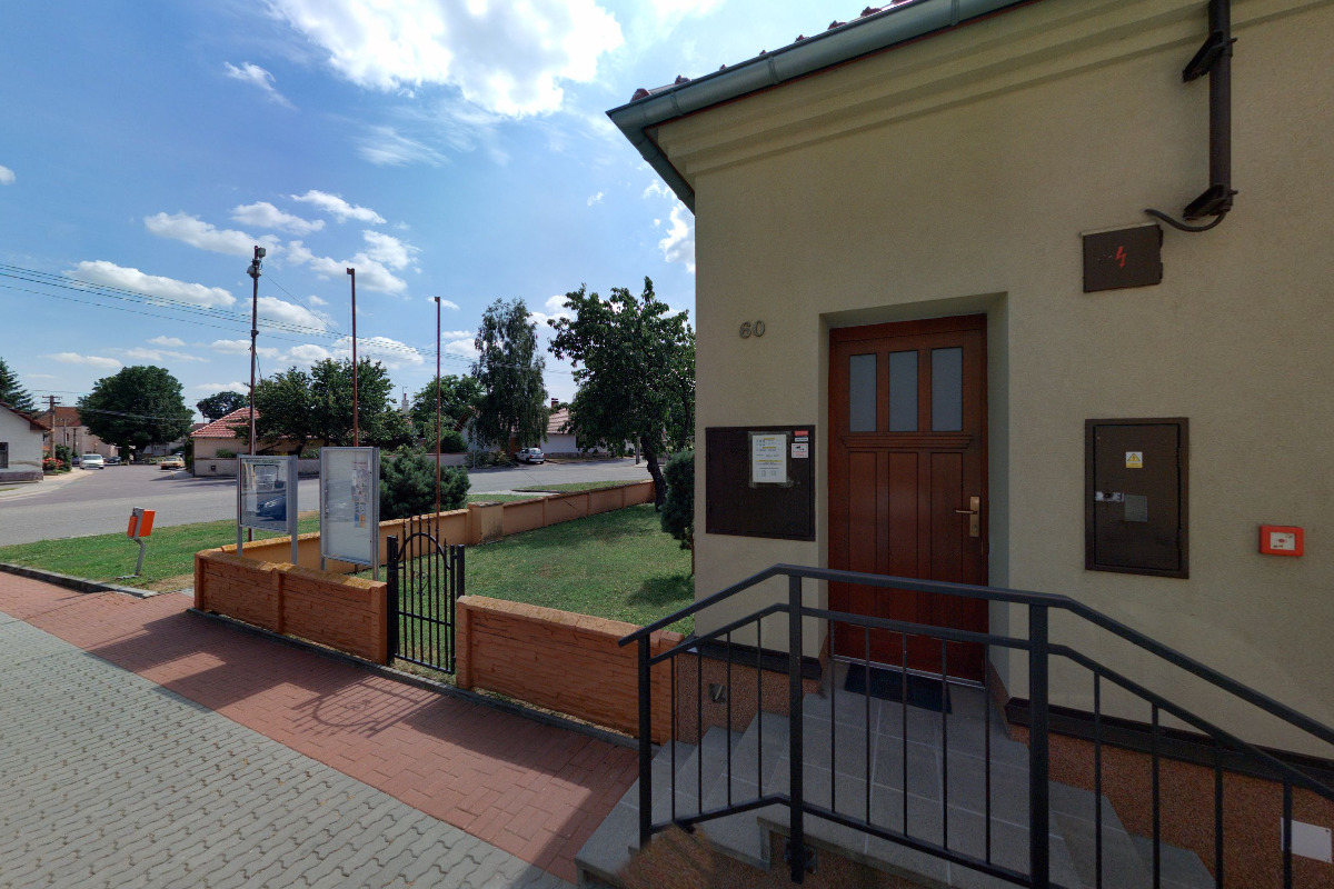 Dobřínsko - obecní úřad foto 6