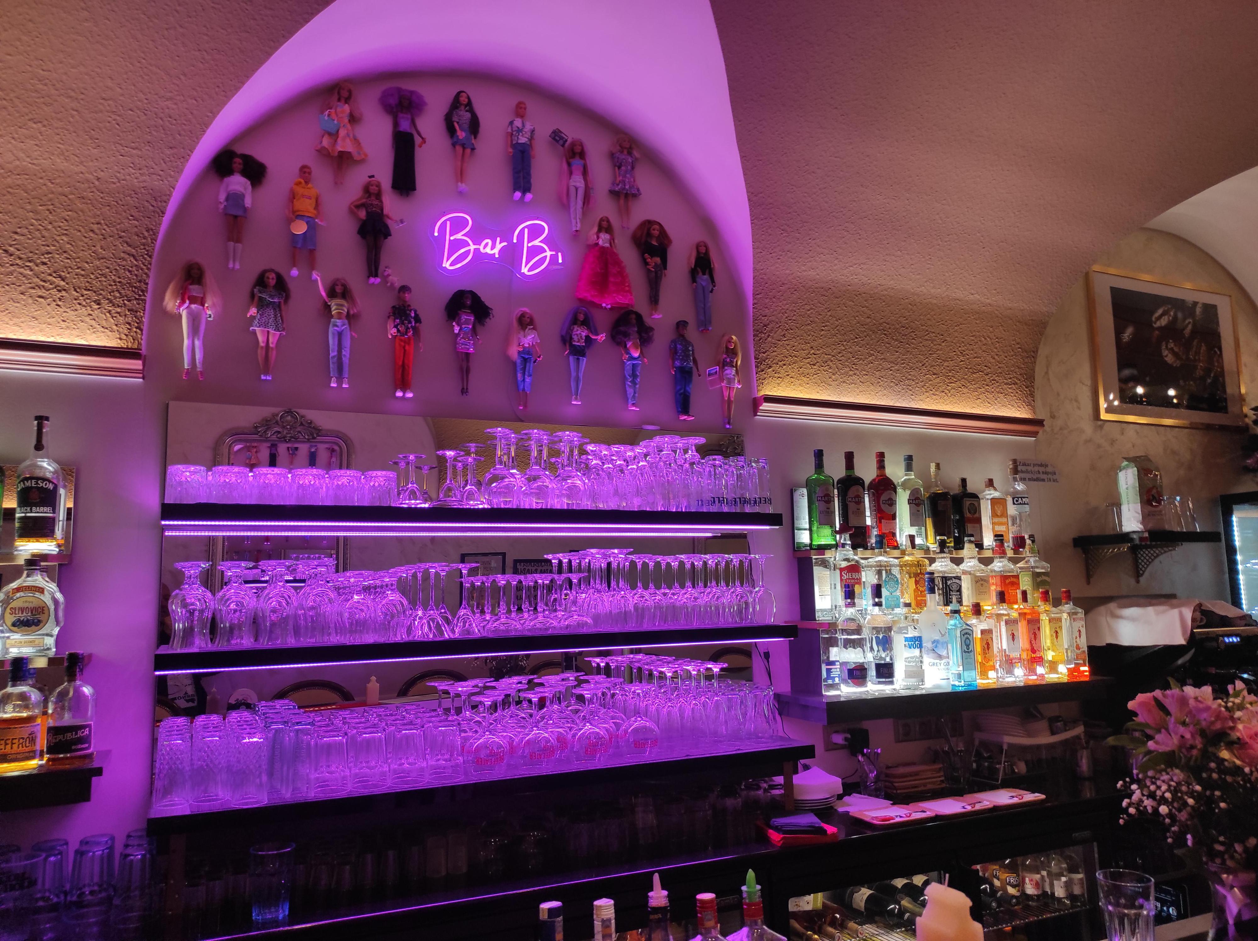 Bar B. foto 2