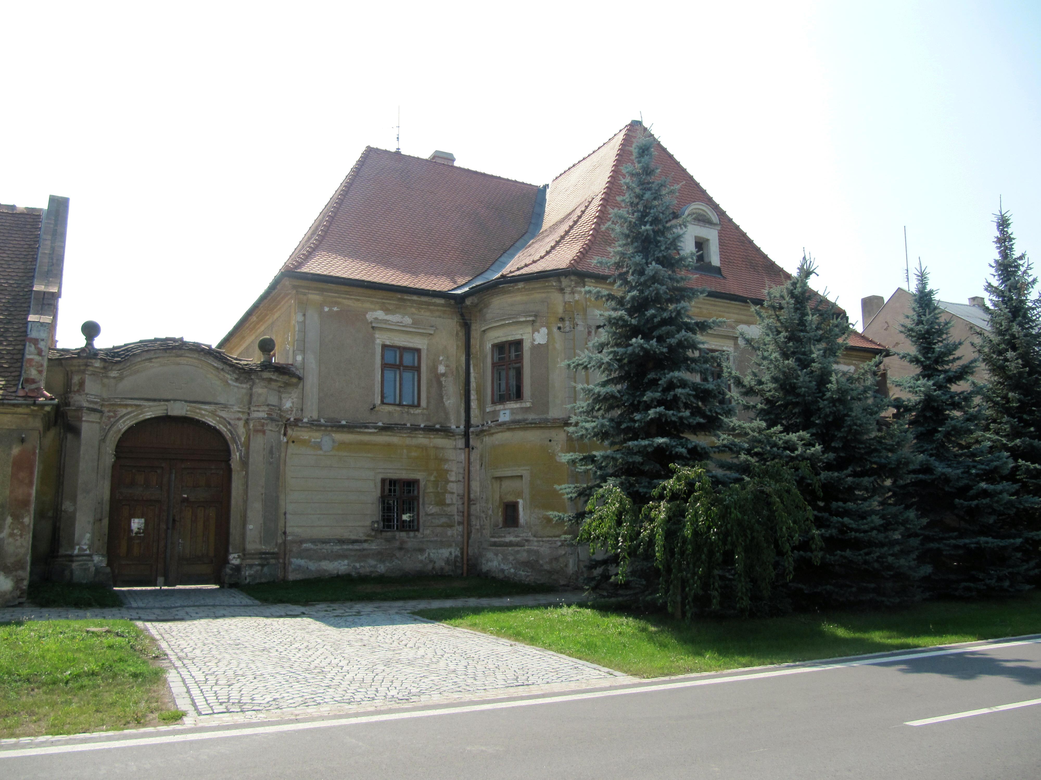 Římskokatolická farnost Náklo