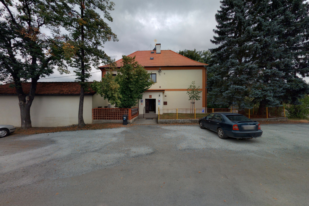 Dnešice - obecní úřad foto 6
