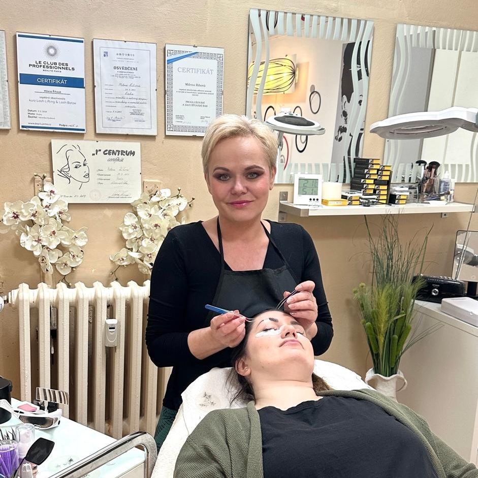 Řasy a nehty Milena foto 4
