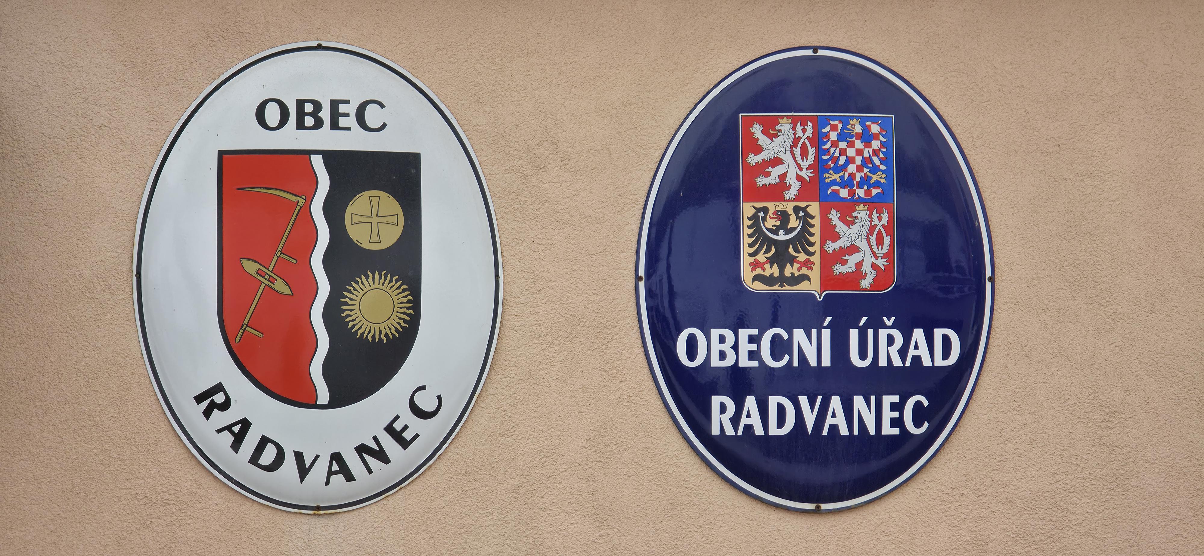 Radvanec - obecní úřad foto 3