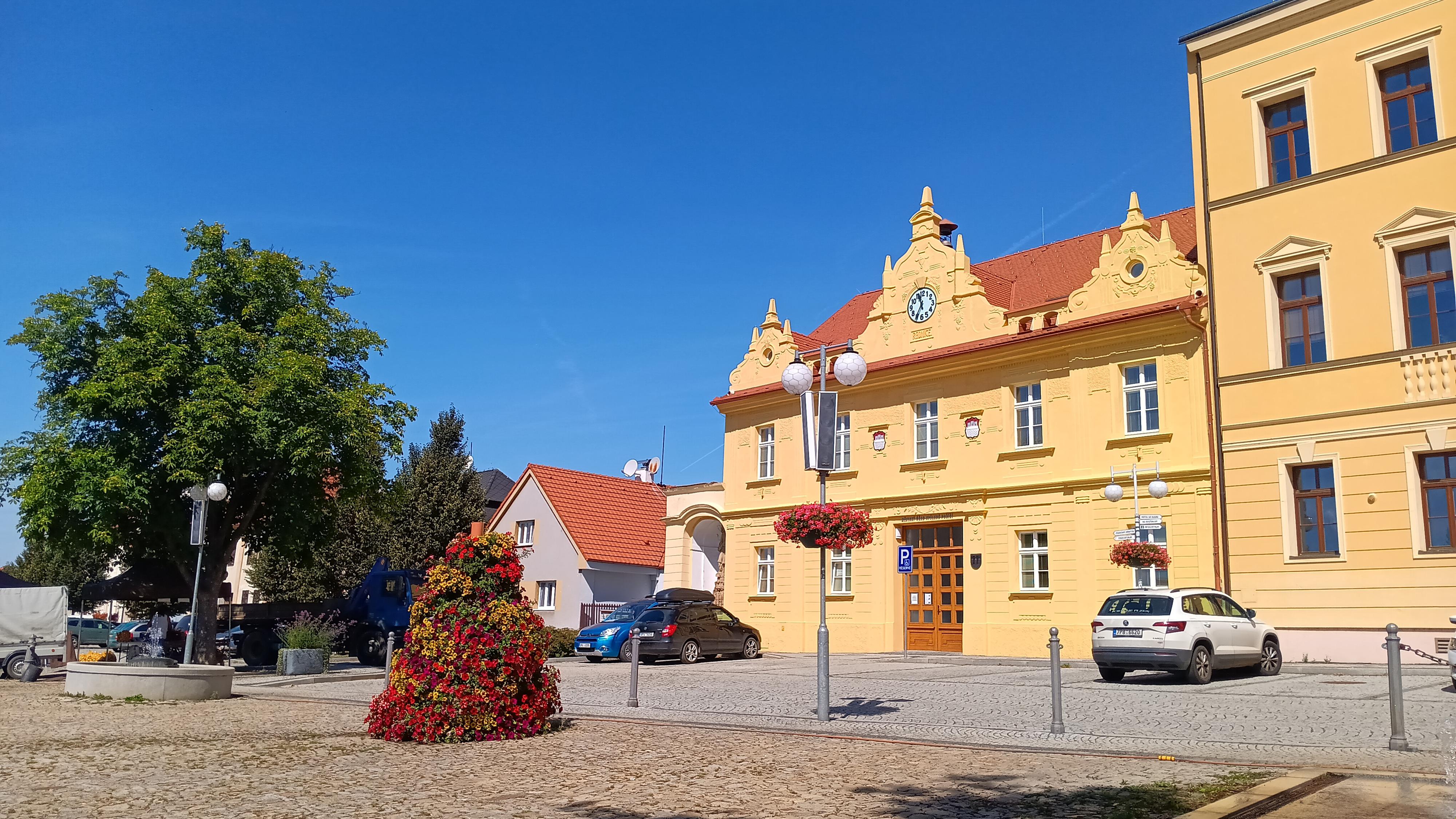 Spálené Poříčí - městský úřad foto 3