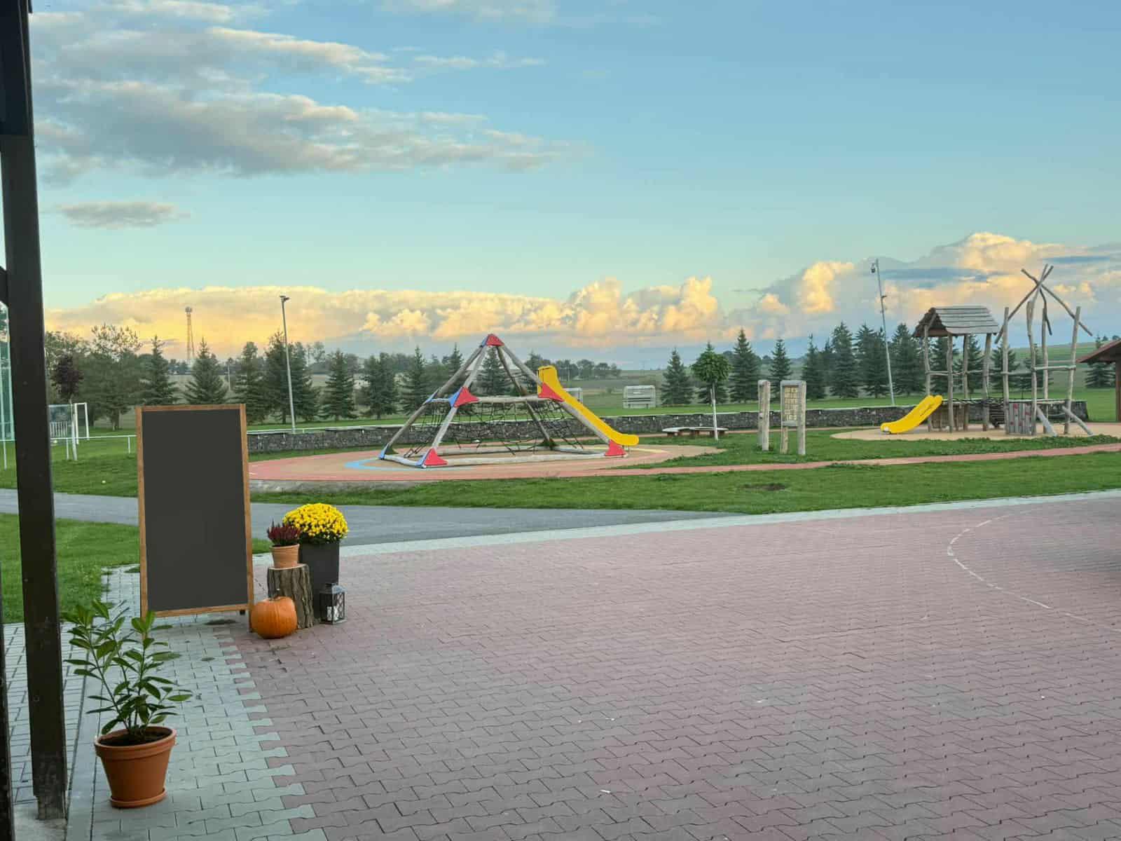 Hospůdka na hřišti Kočí foto 2