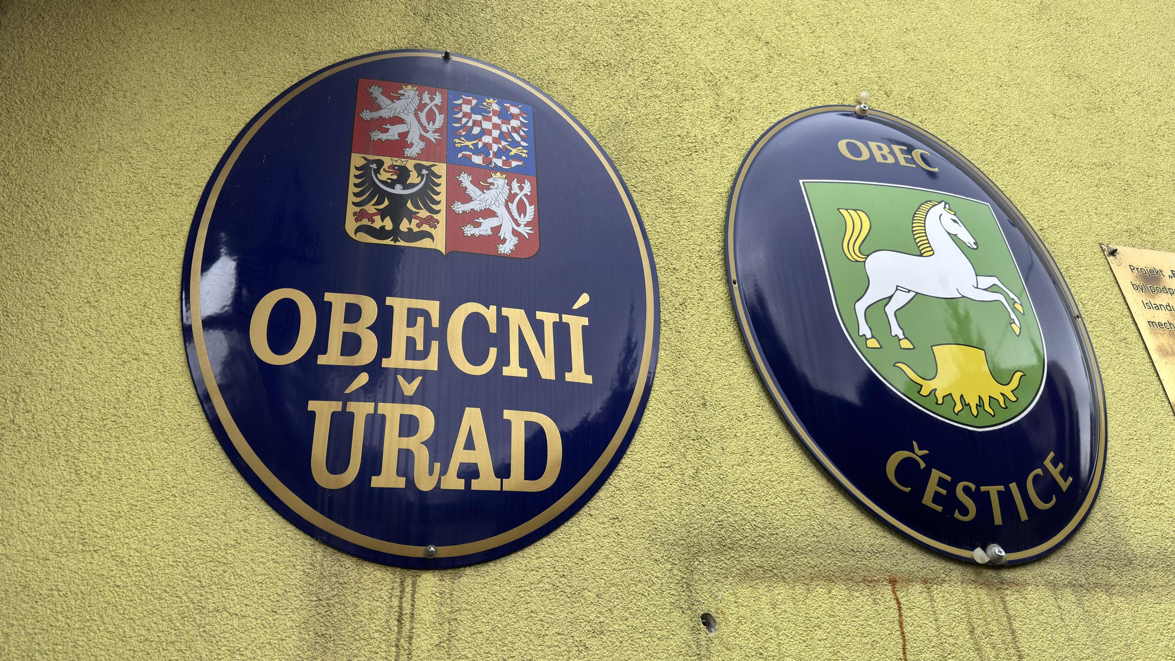 Čestice - obecní úřad foto 4