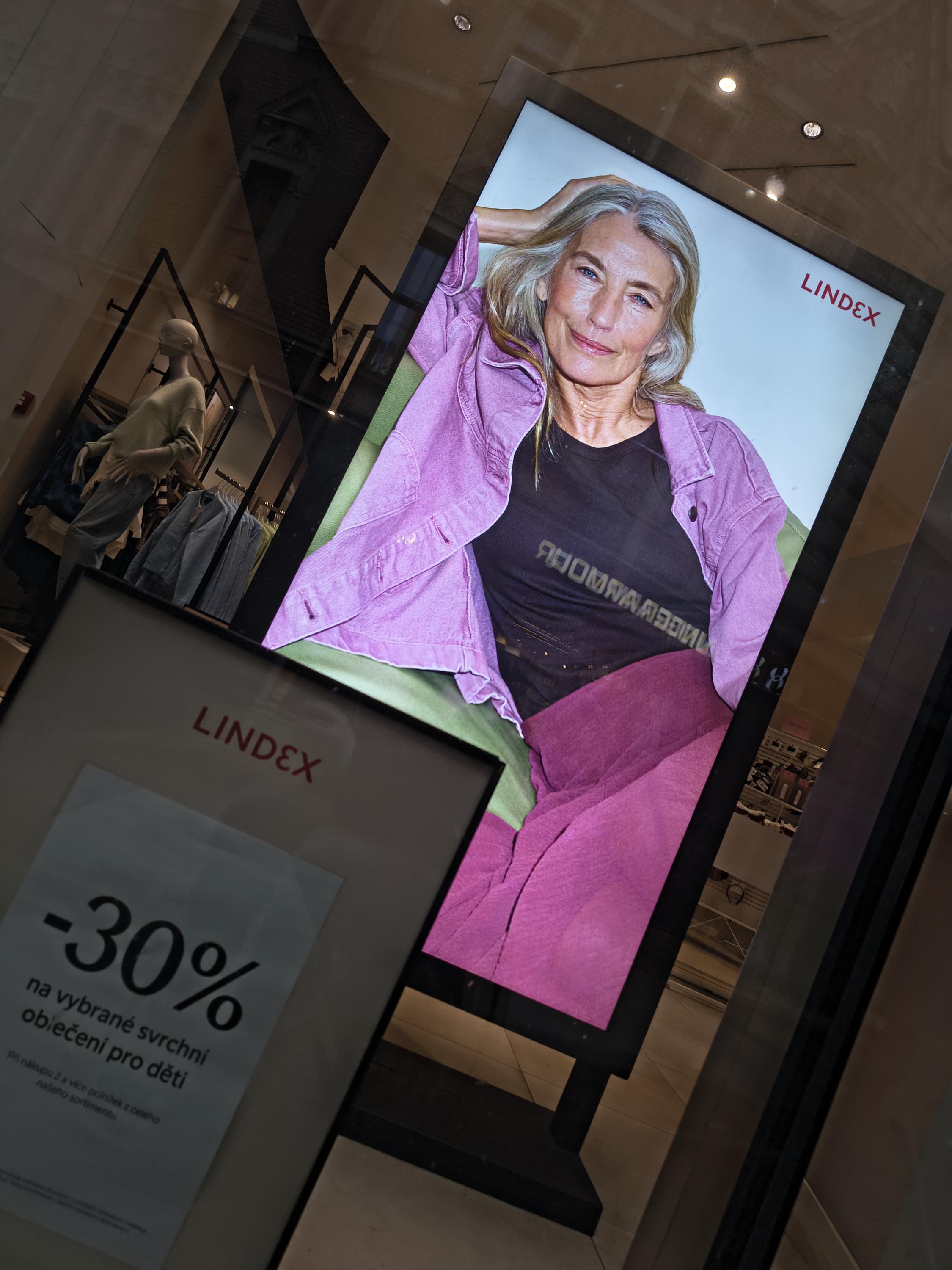 LINDEX foto 3