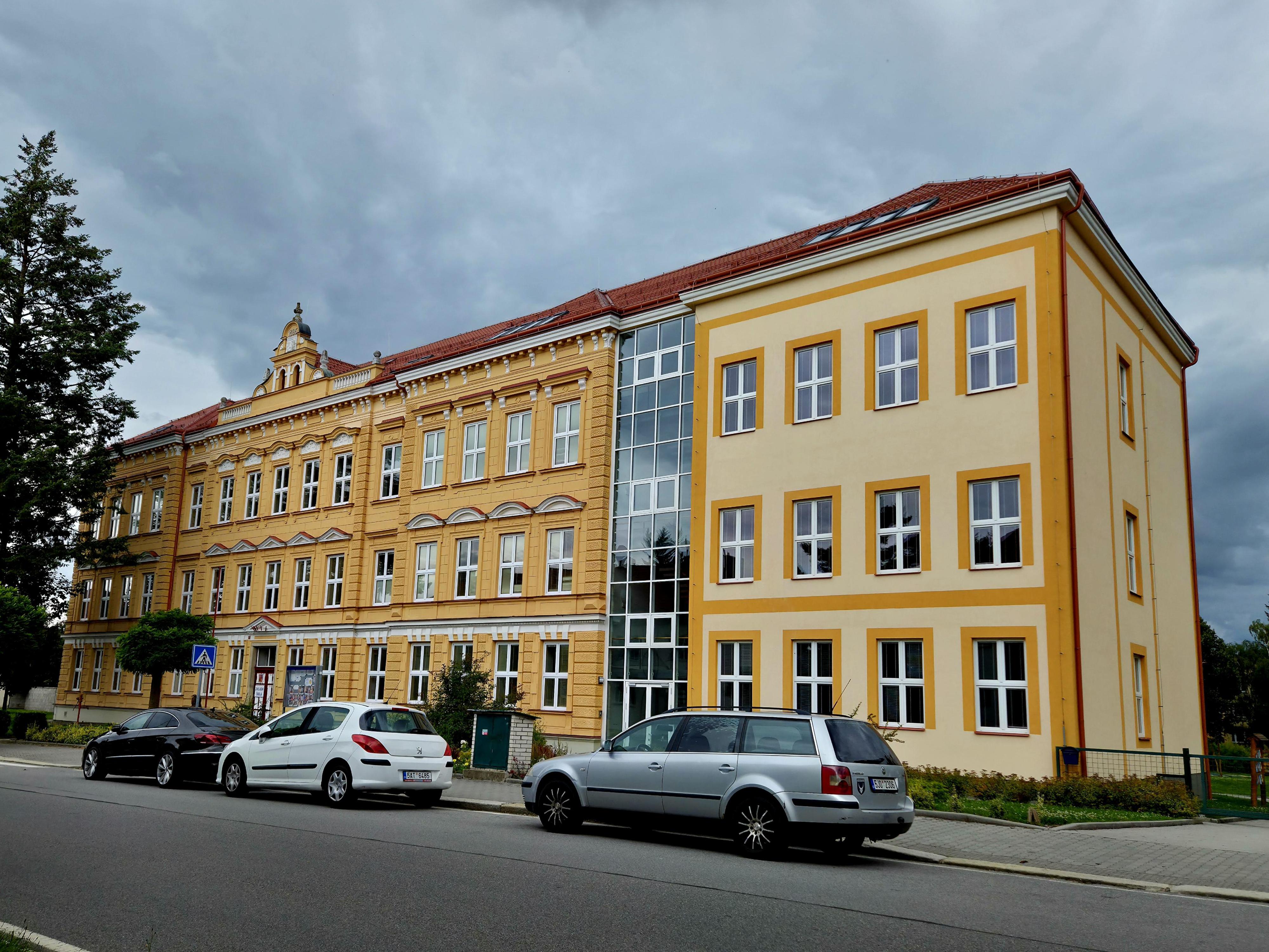 ZŠ Dačice, Komenského foto 5