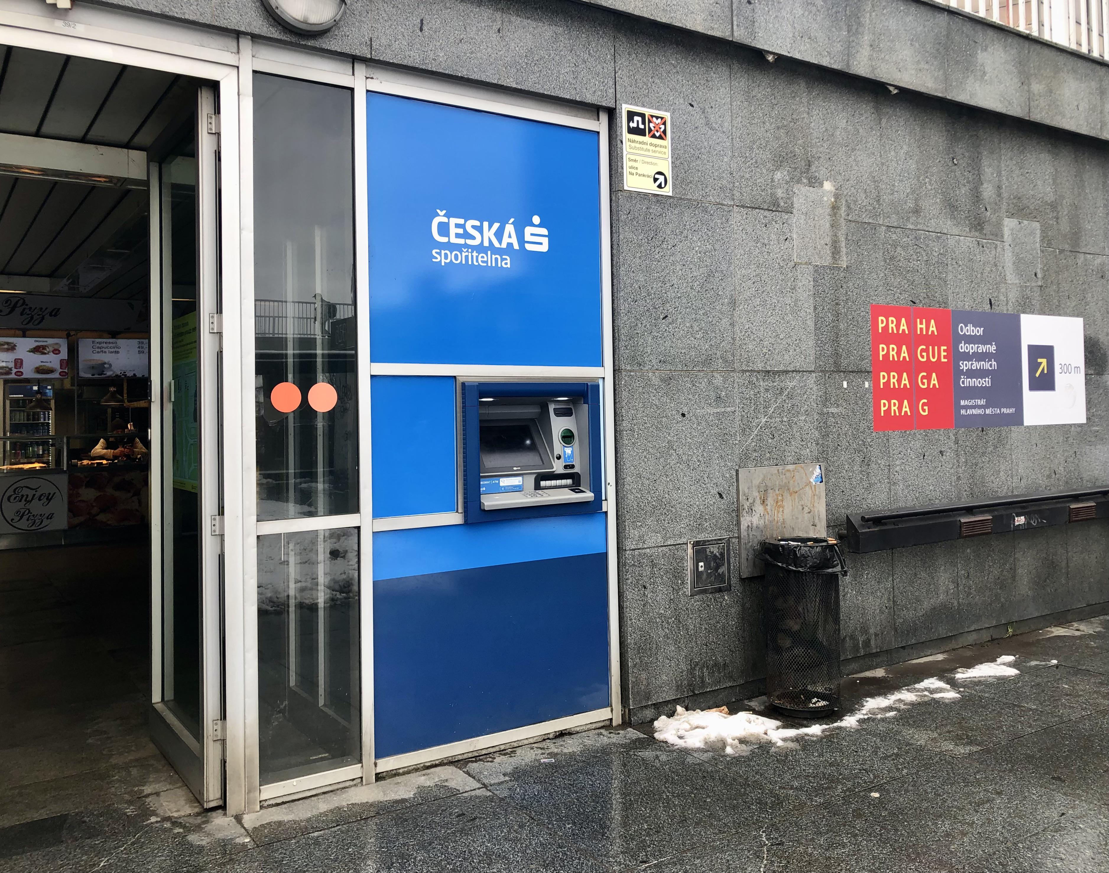 Bankomat České spořitelny foto 4
