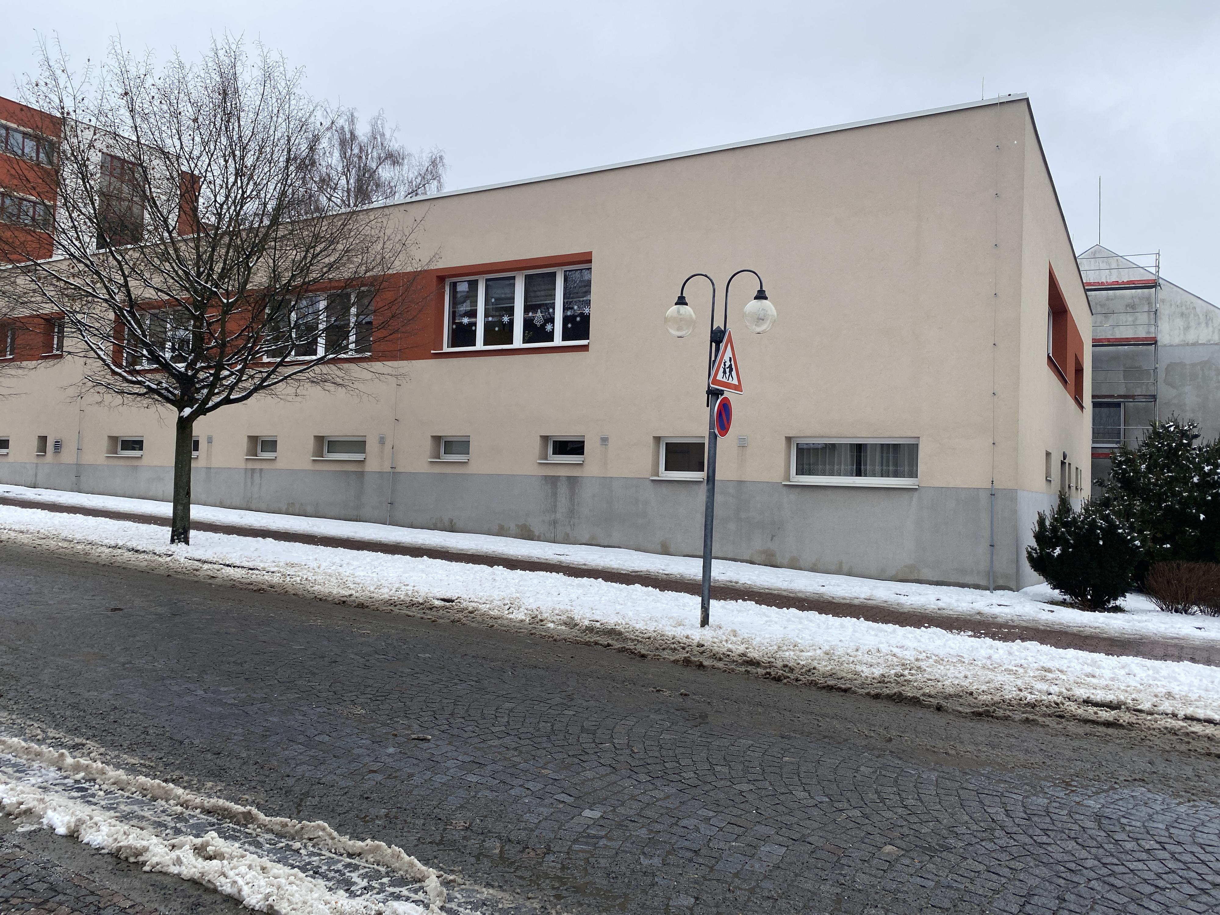 Základní škola Česká Třebová - jídelna foto 2