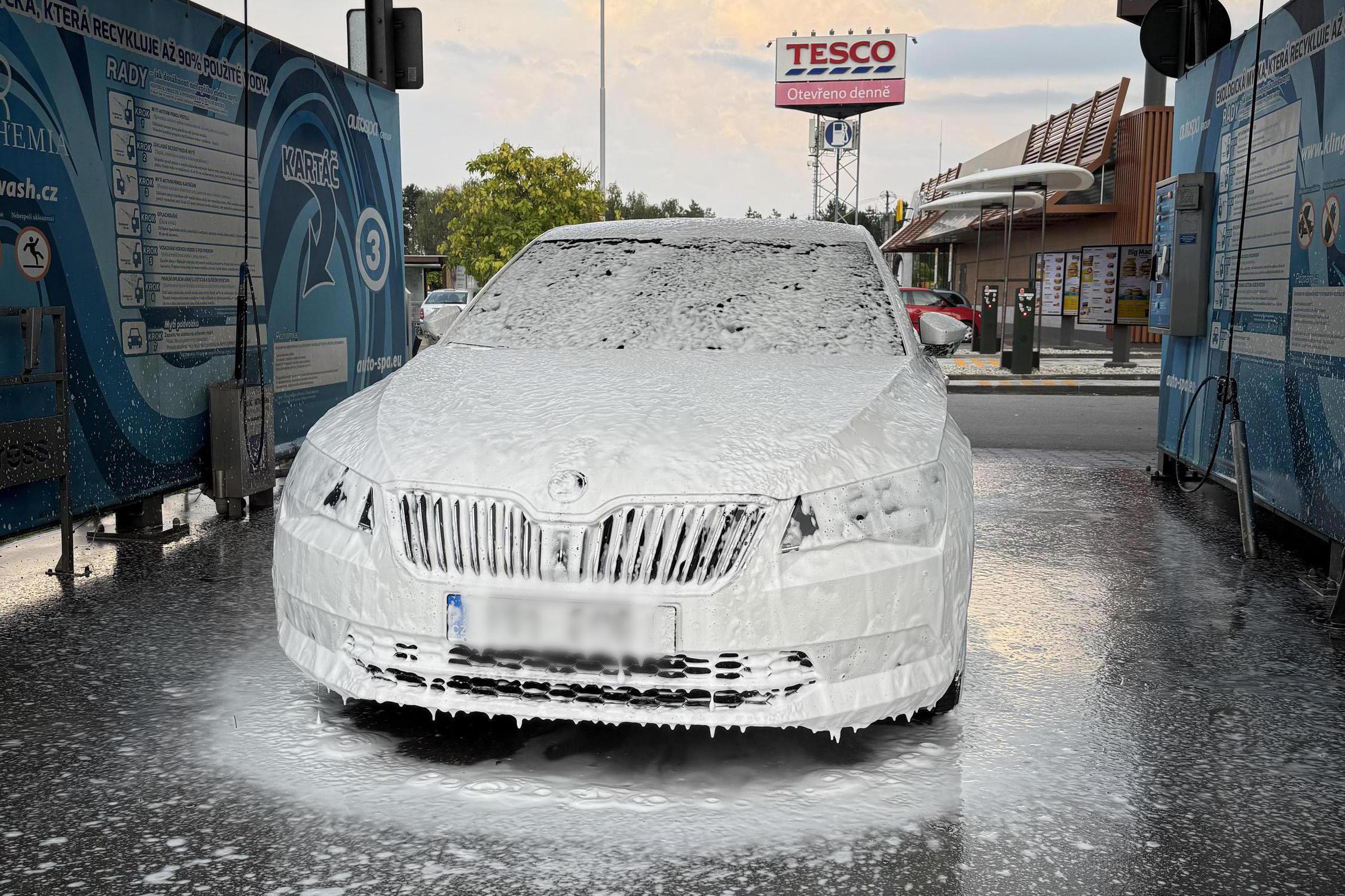 Čištění interiéru vozidel