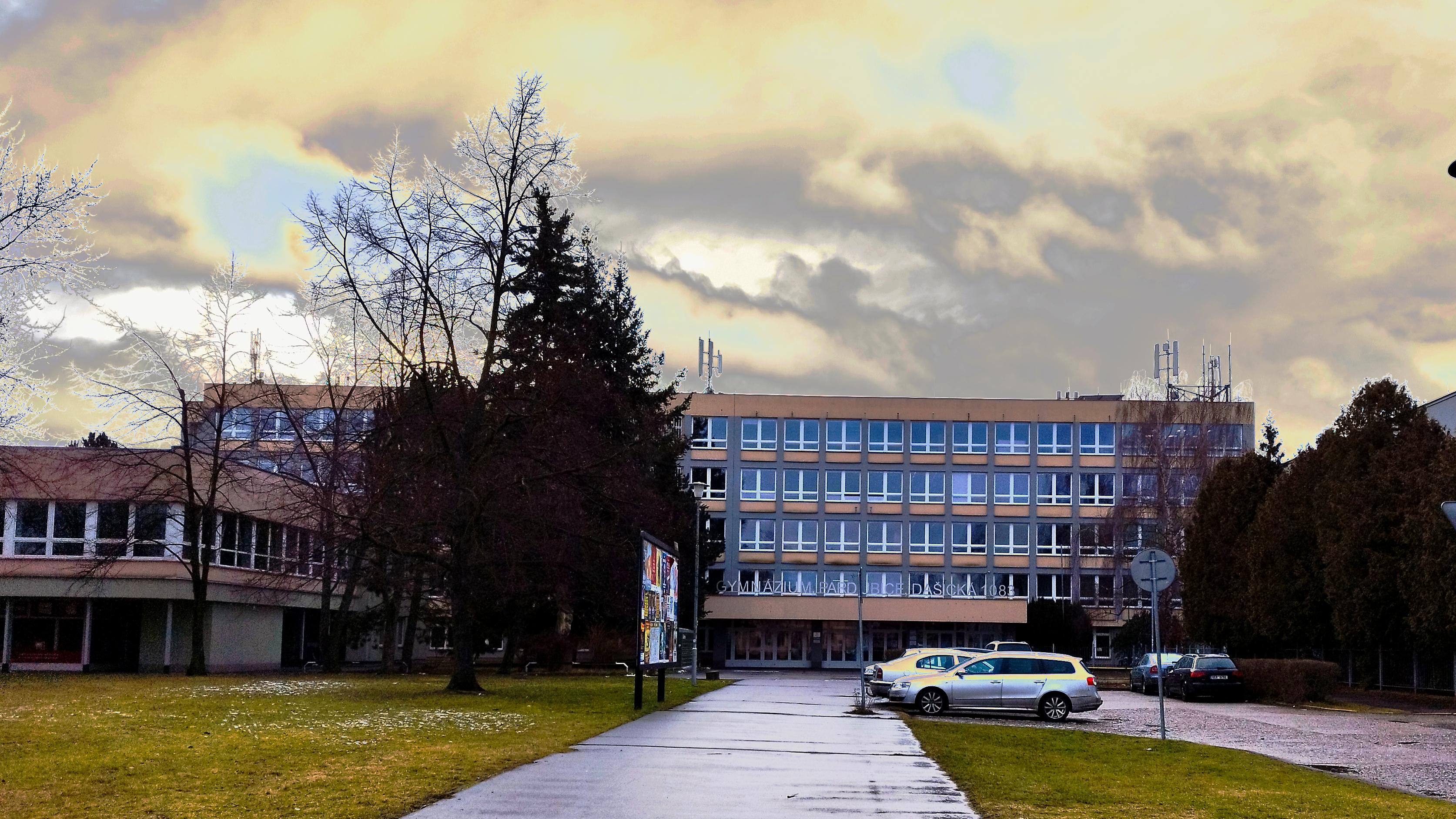 Gymnázium, Pardubice, Dašická 1083 foto 3