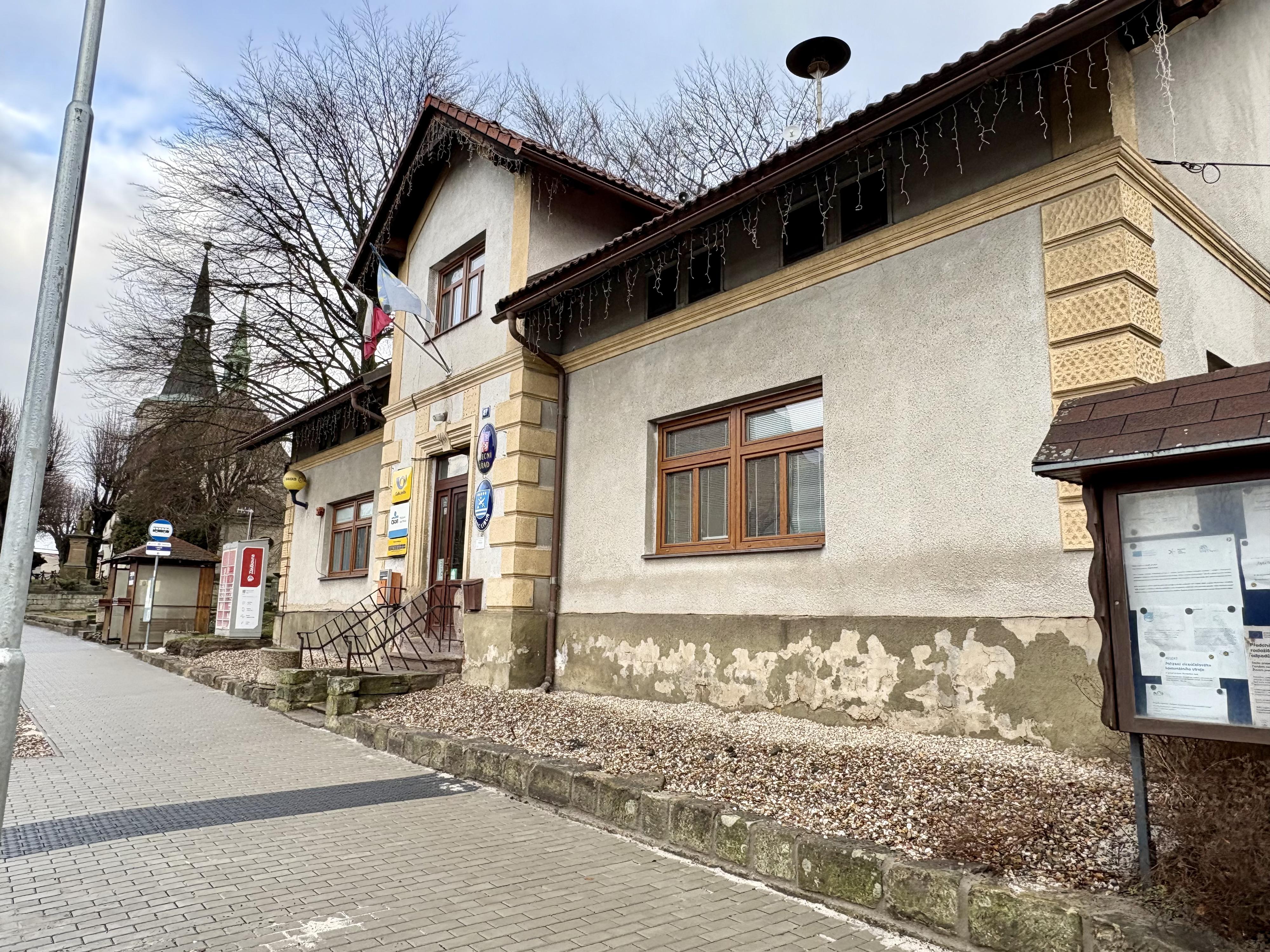 Libuň - obecní úřad foto 3