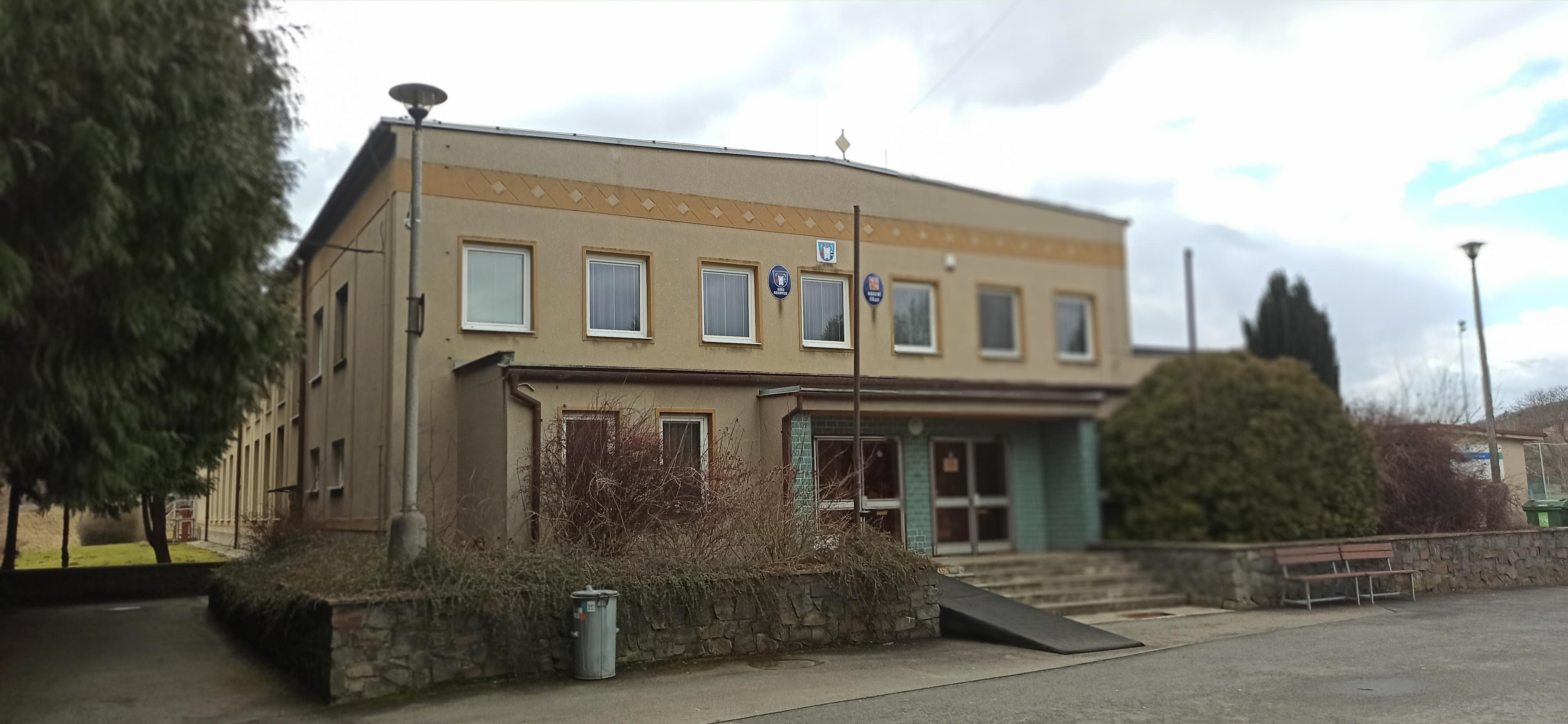 Nesovice - obecní úřad foto 3