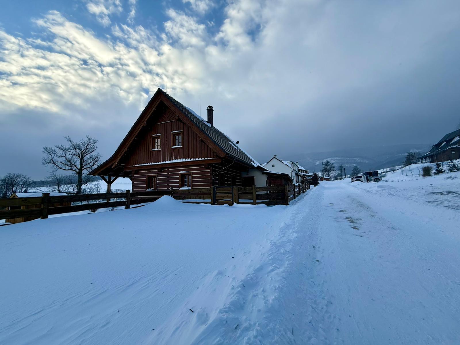 Chalupa nad kapličkou foto 2