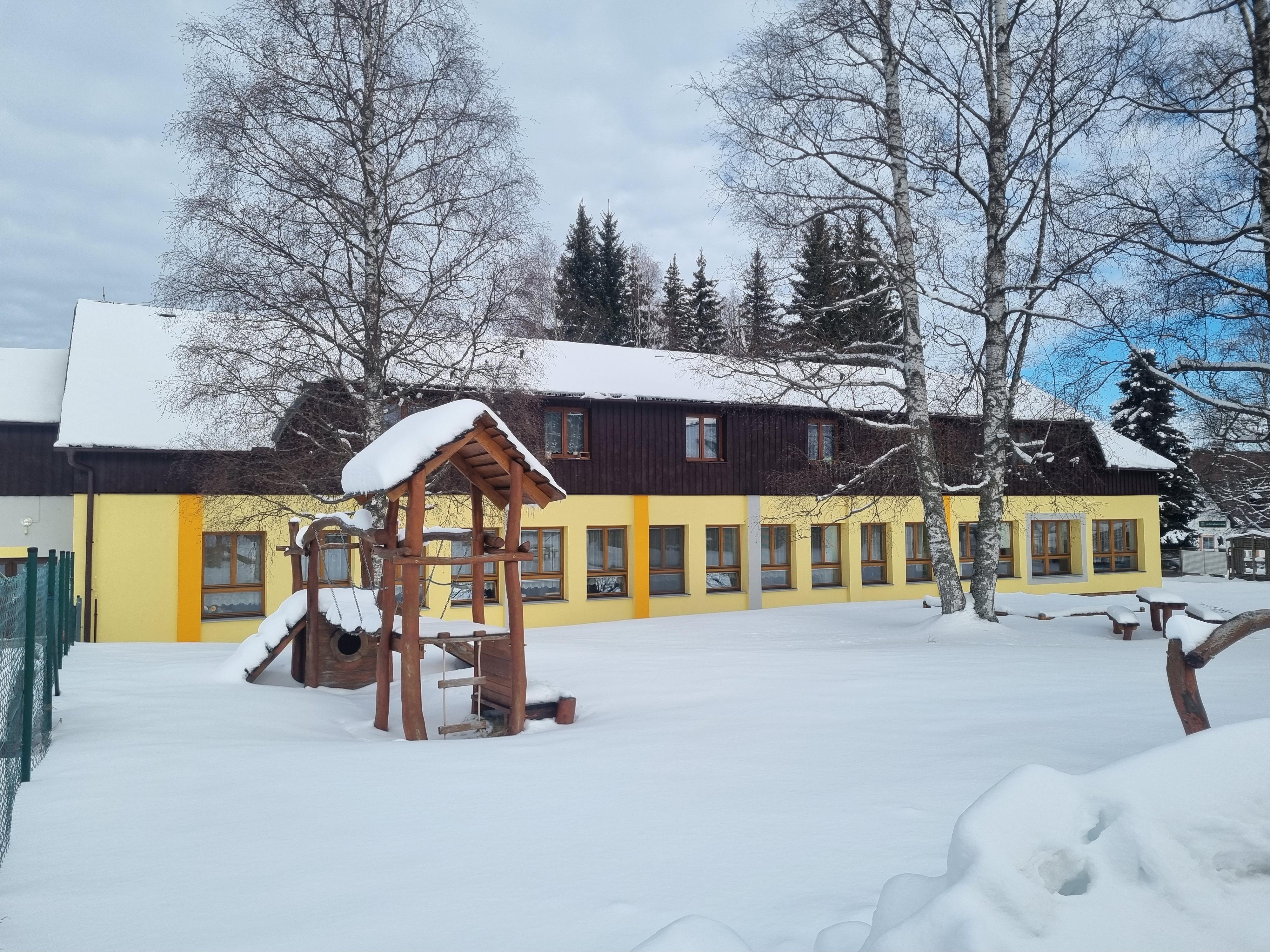 ZŠ a MŠ Borová Lada foto 3
