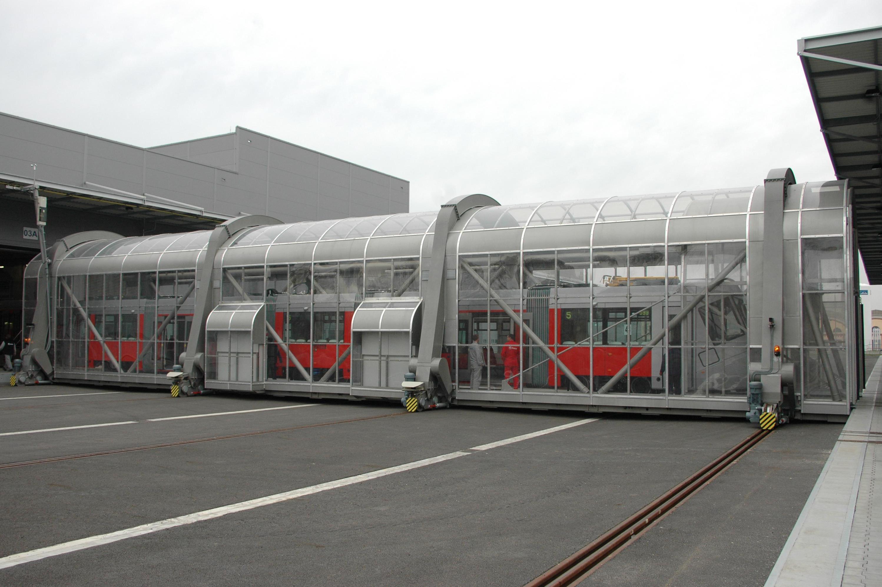 Kolové, kolejové a technologické přesuvny