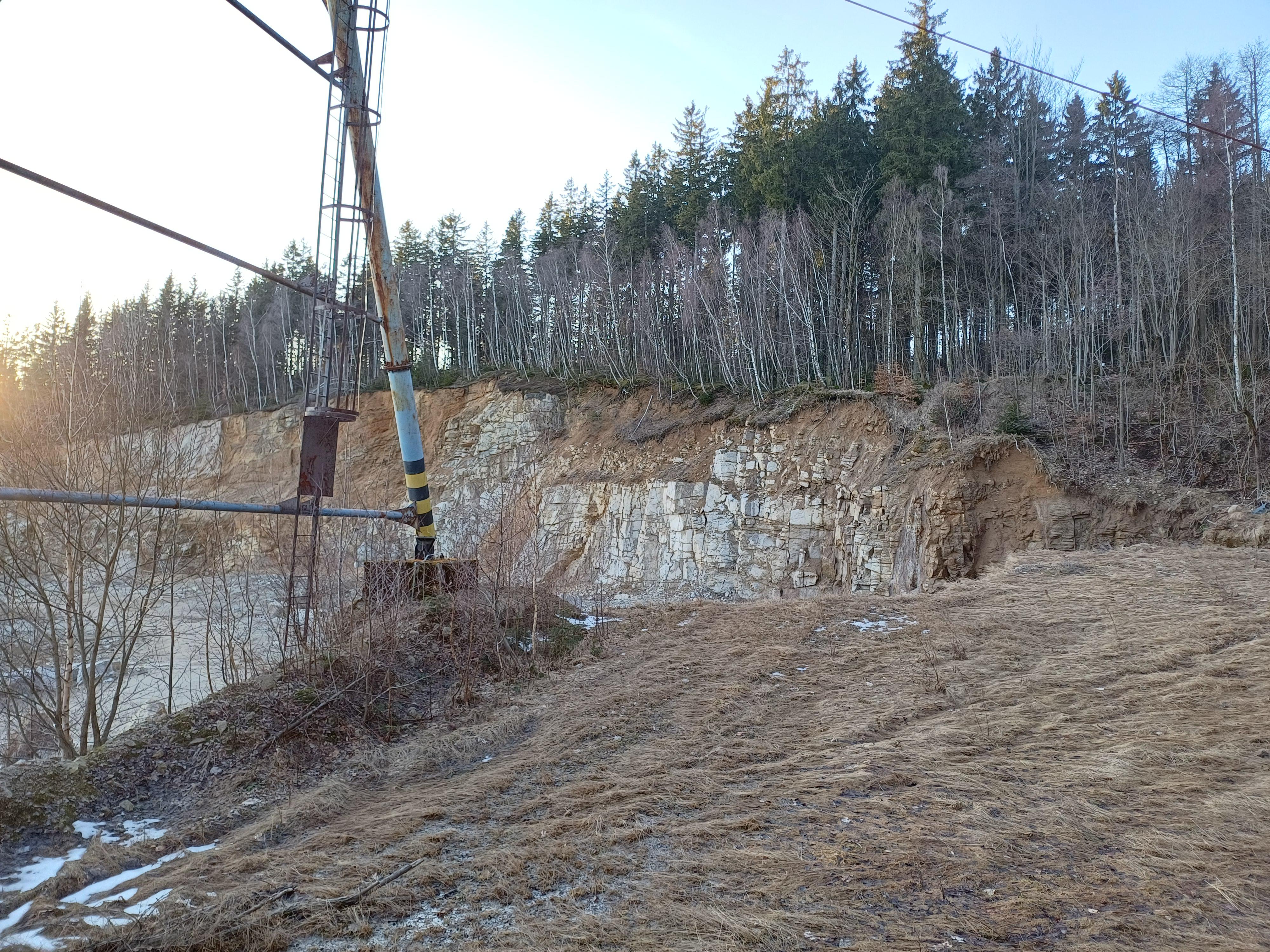 Lom Hraničná foto 1